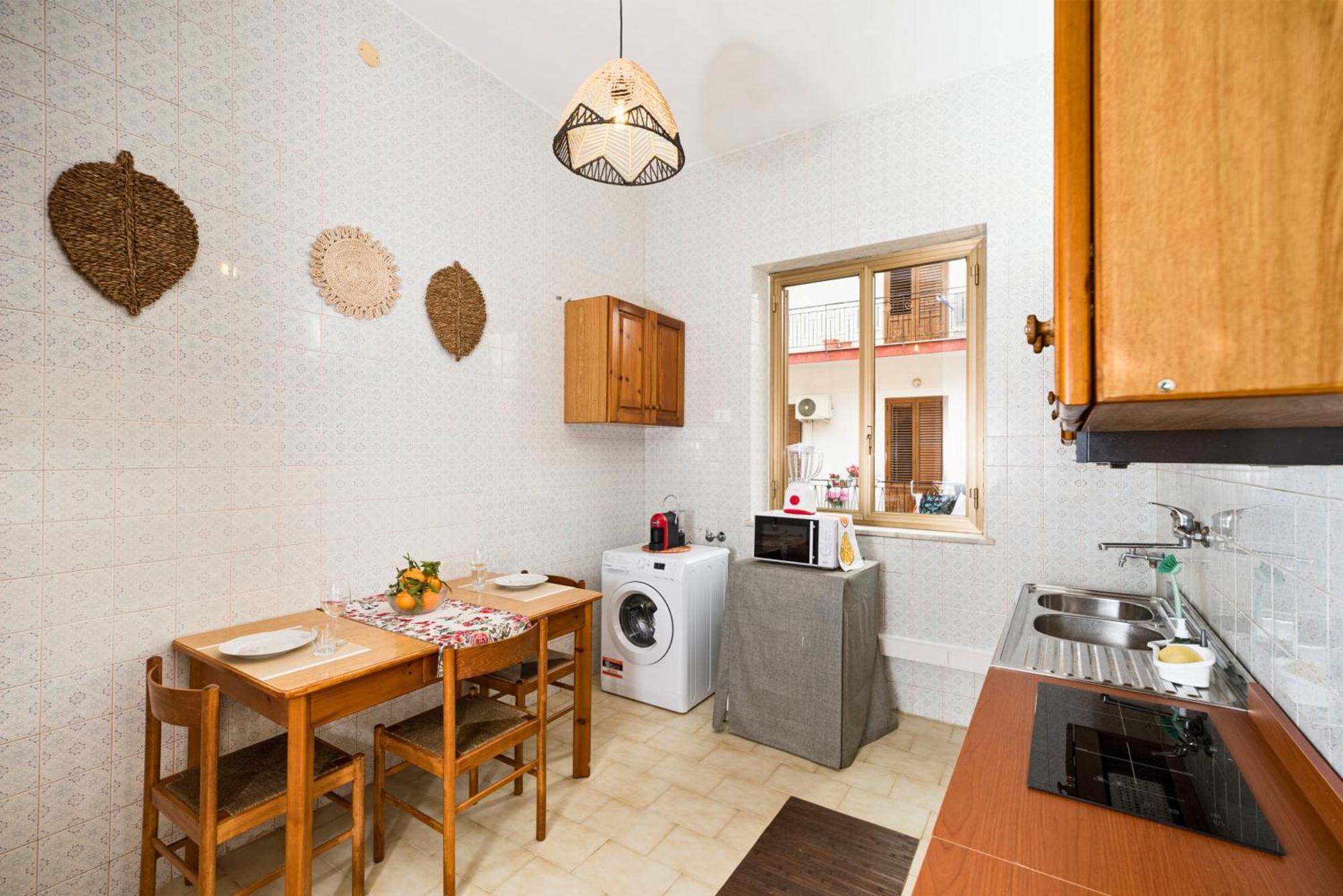 - - Sferracavallo Sul Mare Apartment *