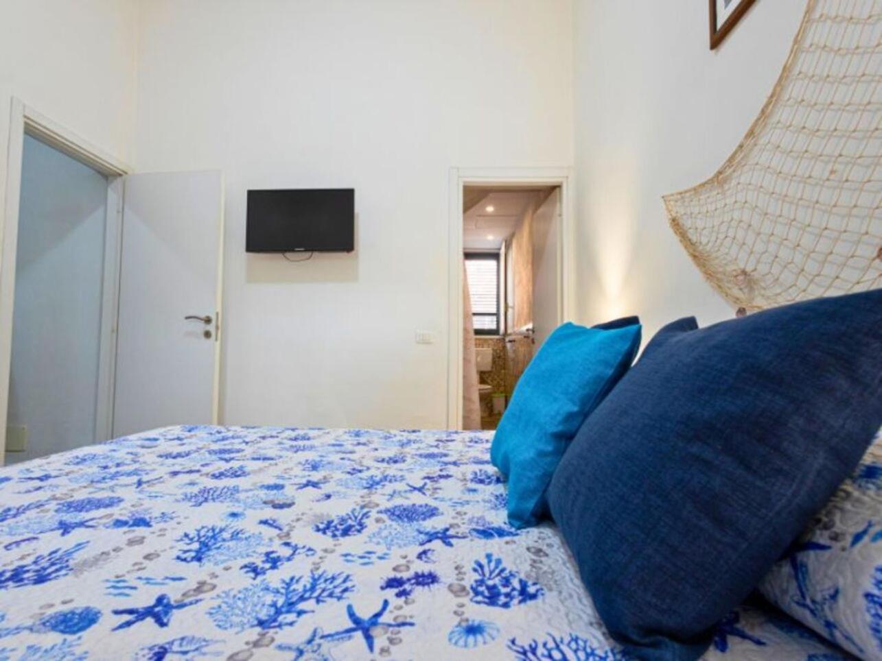 Apartment Lovely In Palermo-sferracavallo Palermo