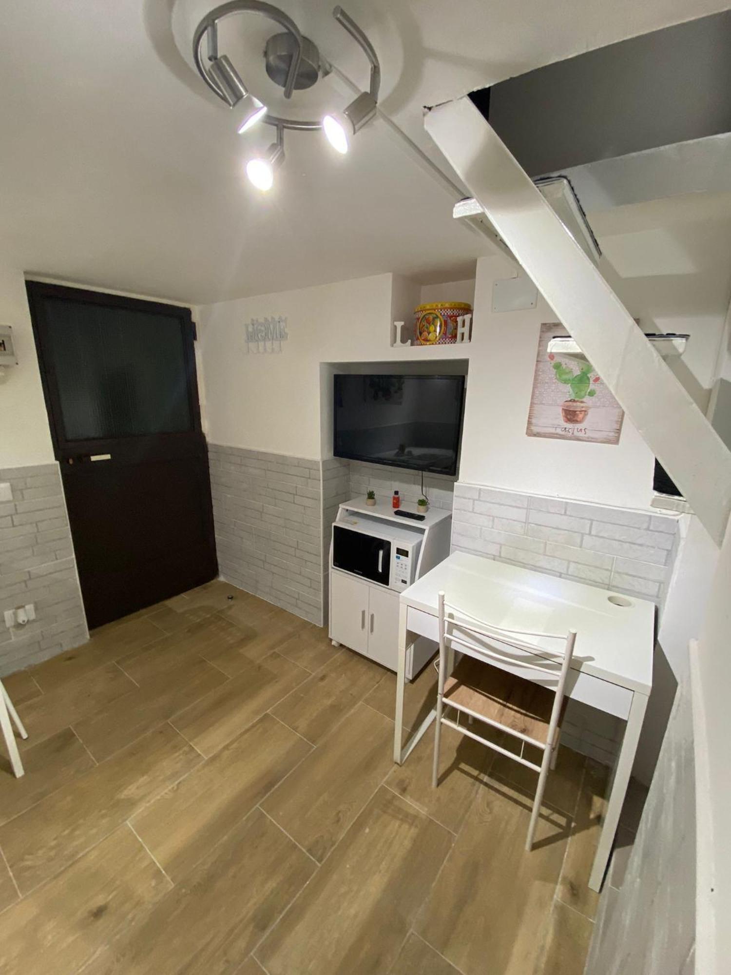 Apartment Little House