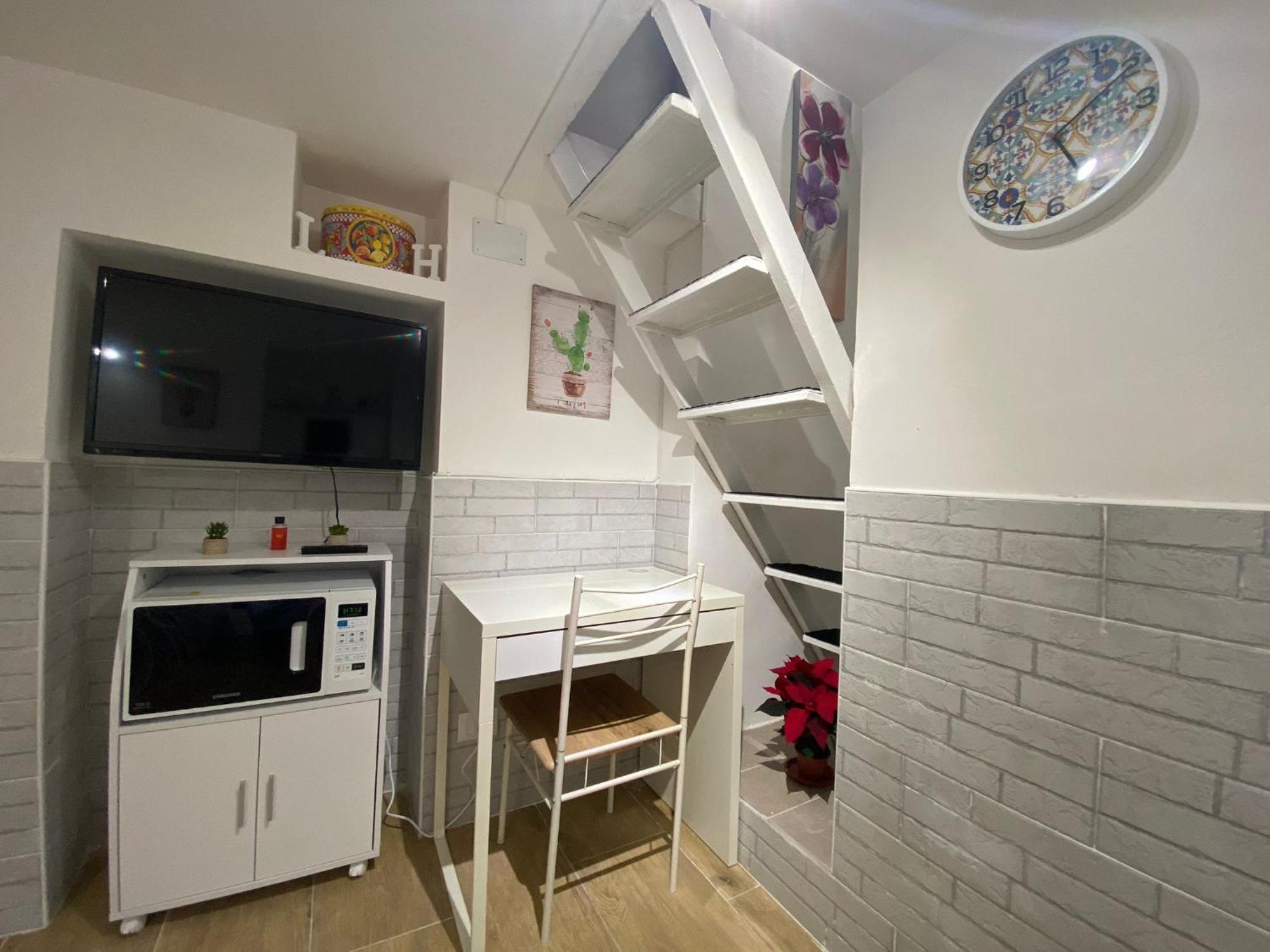 Little House Apartment *