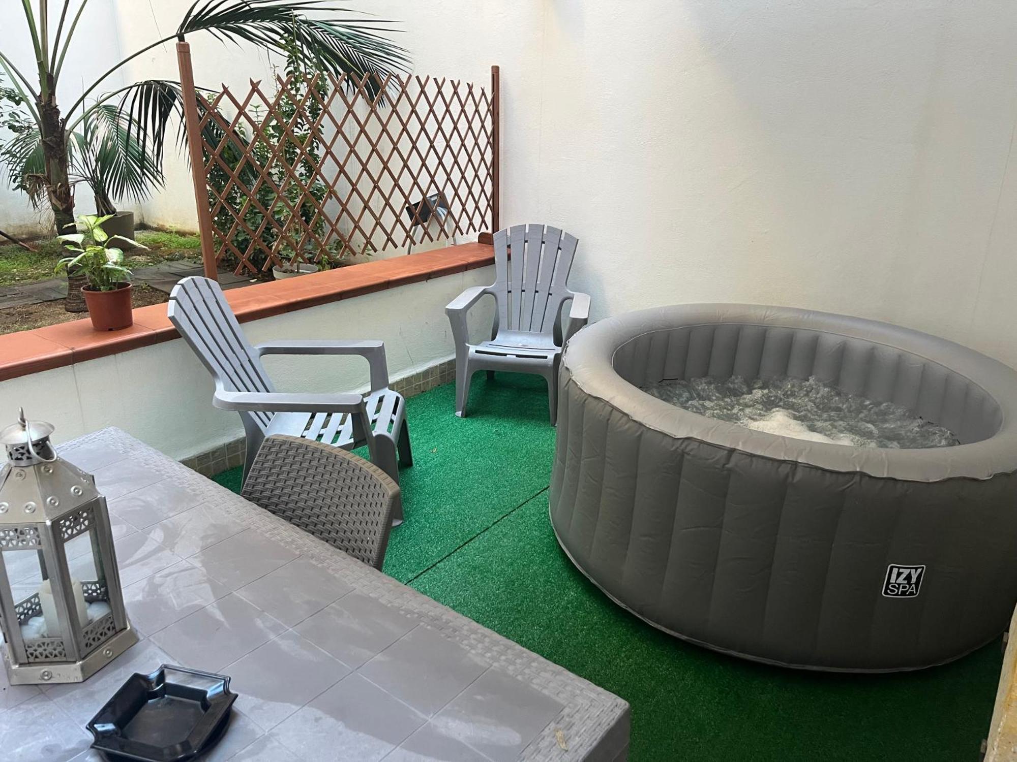 Casa Meravigghia Terrazzo ,giardino E Jacuzzi Apartment