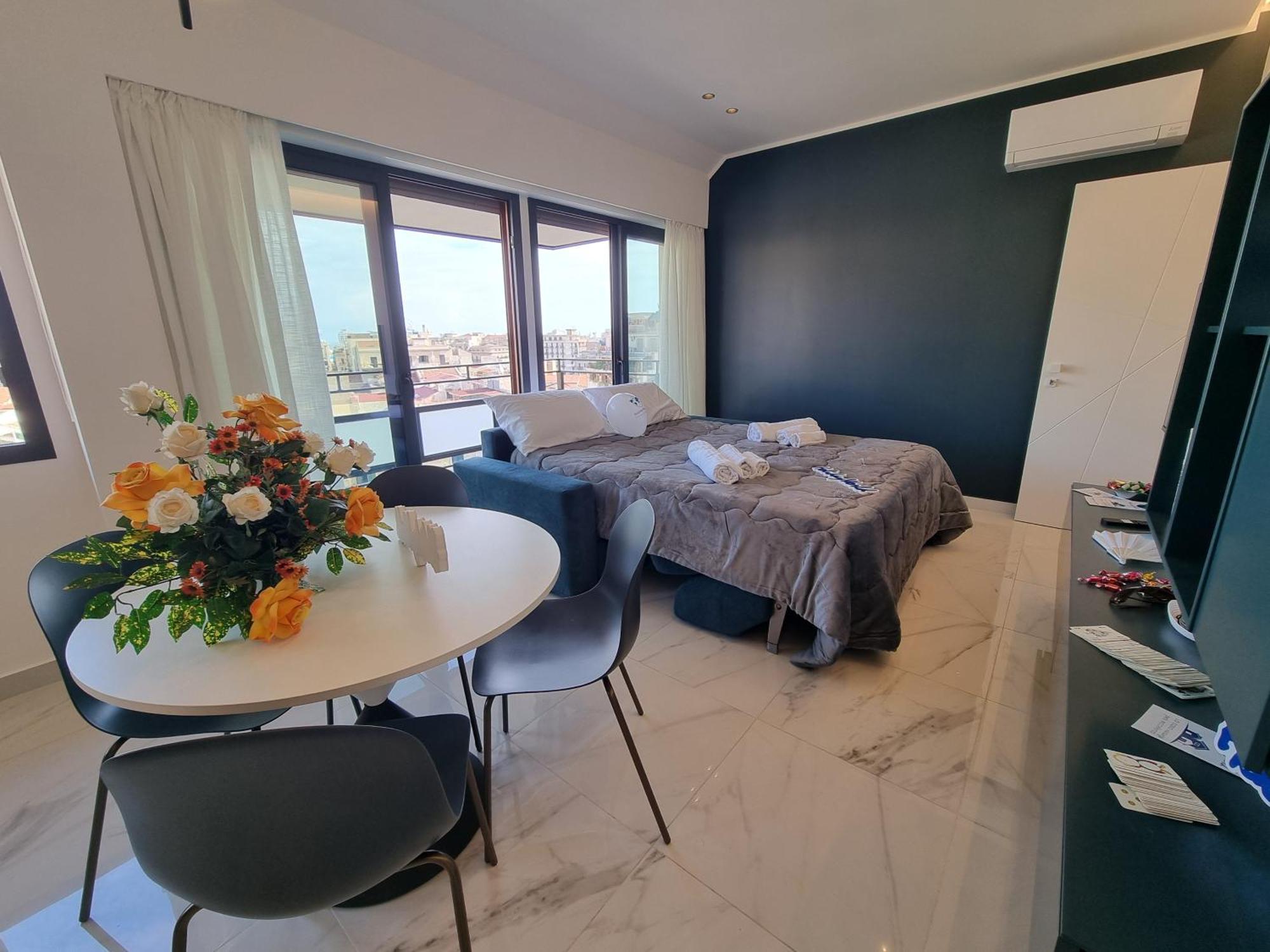 Maxela Penthouse By World *