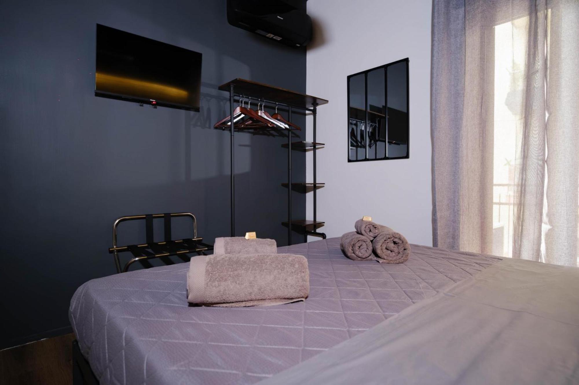 Apartment Lm Industrial & *
