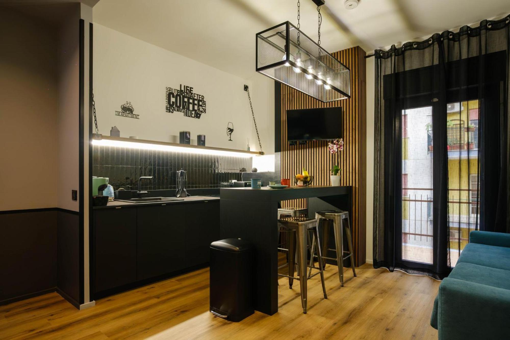 Apartment Lm Industrial &
