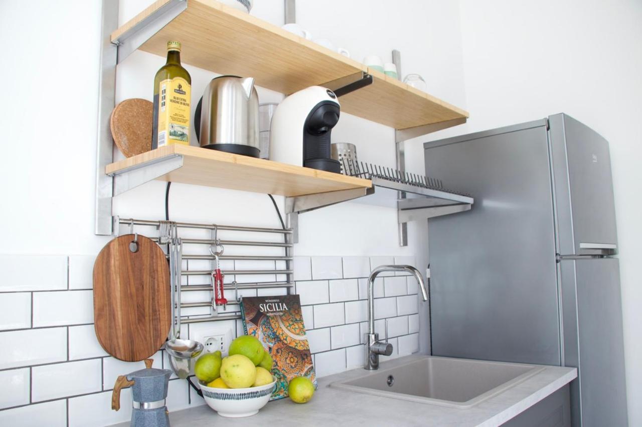 With Kitchen Balcony And Ac Palermo