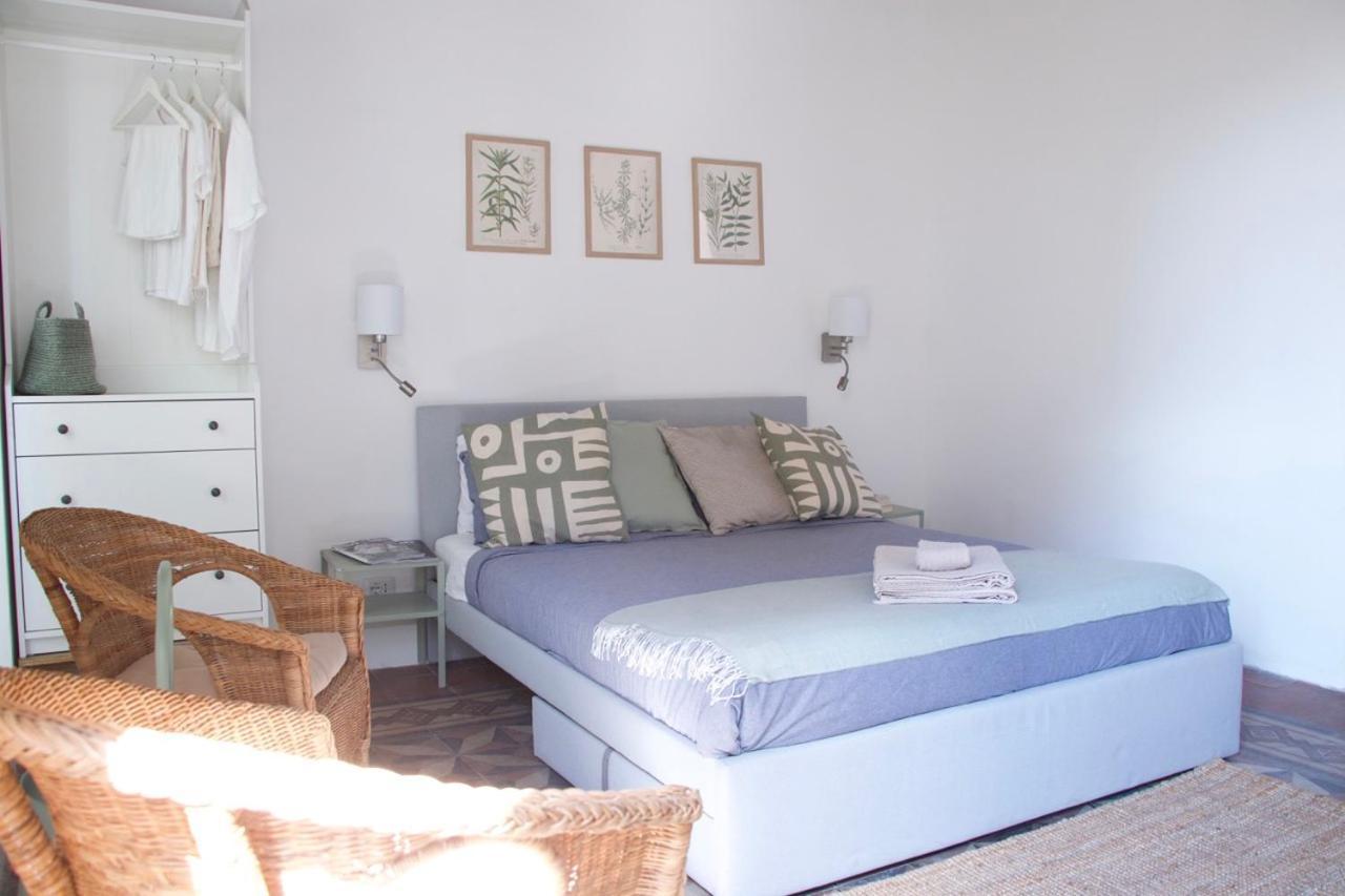 With Kitchen Balcony And Ac Apartment *
