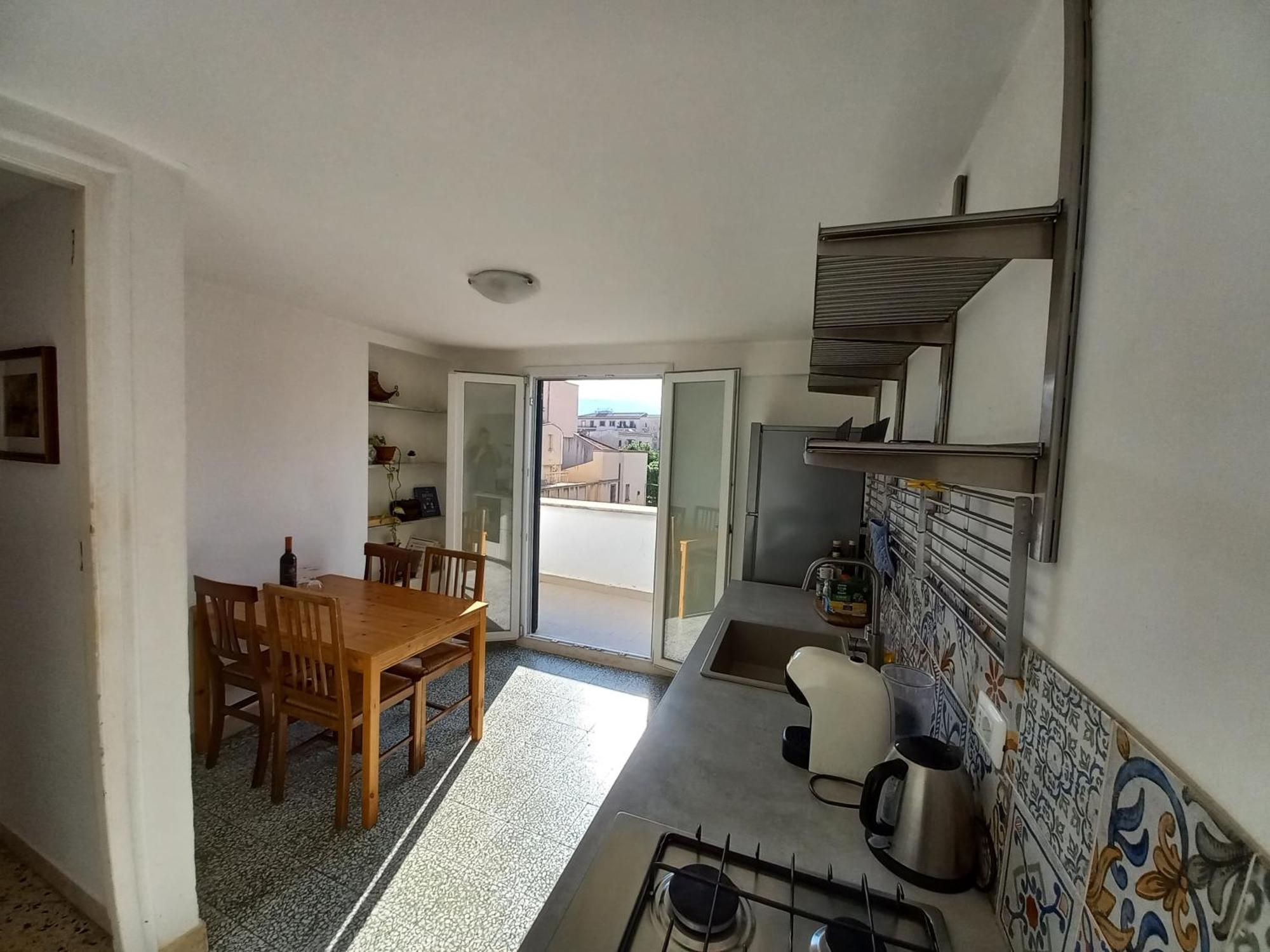Apartment In Central With Rooftop Terrace