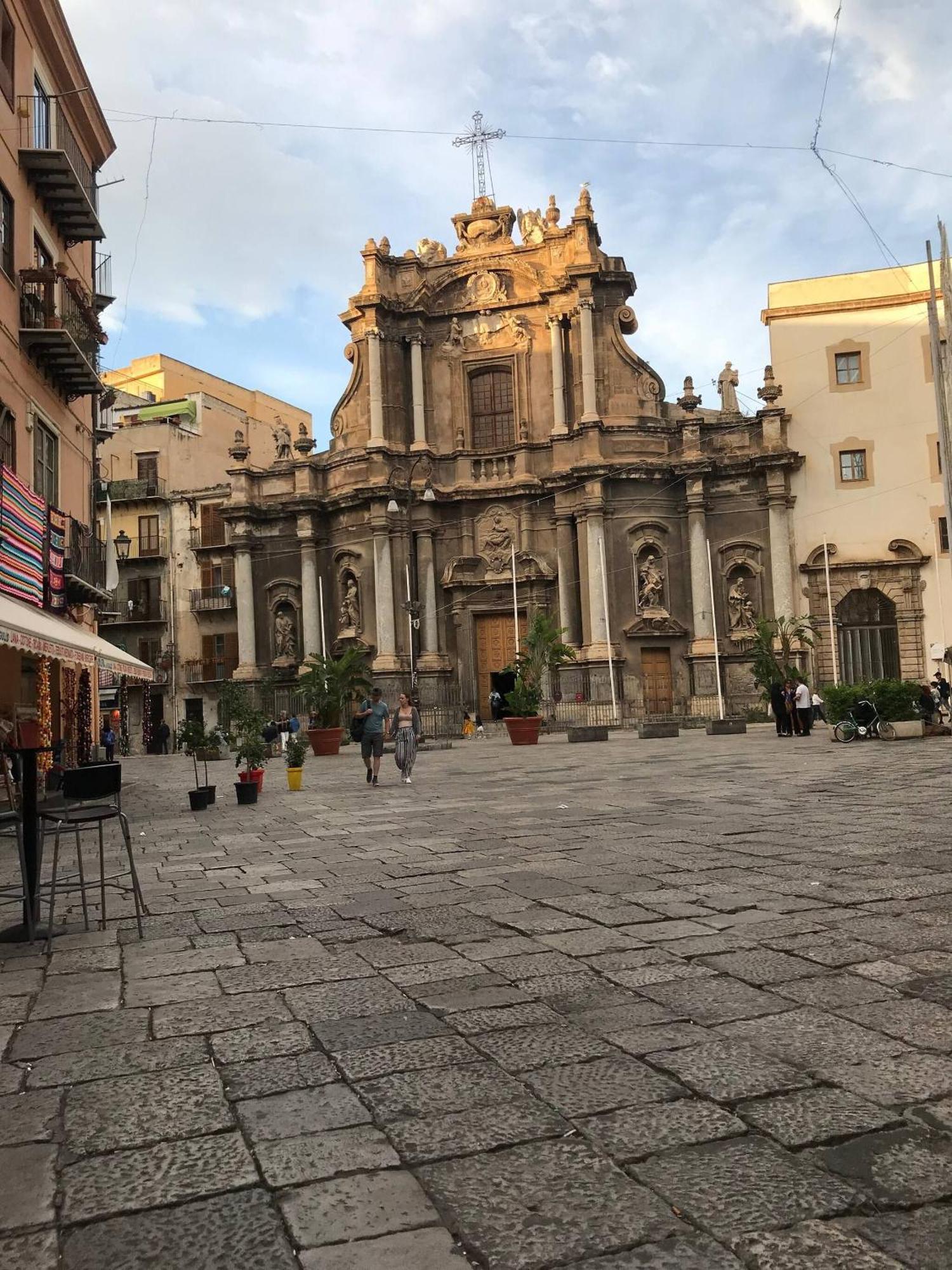 Little House Of Grandpa Antonio