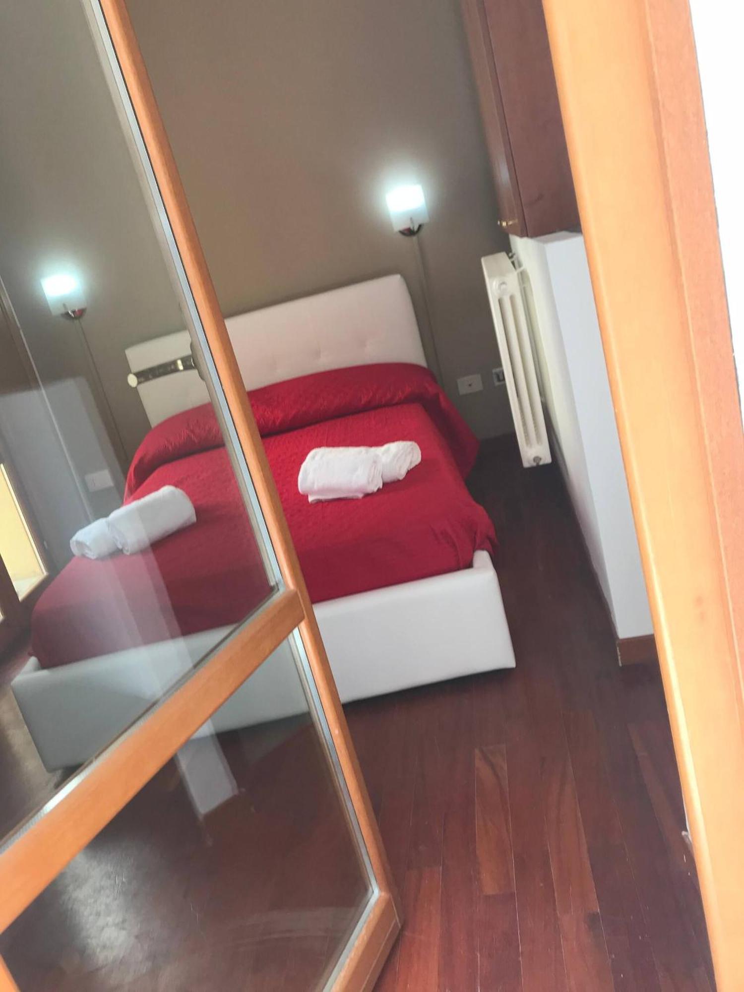 Apartment Little House Of Grandpa Antonio Palermo