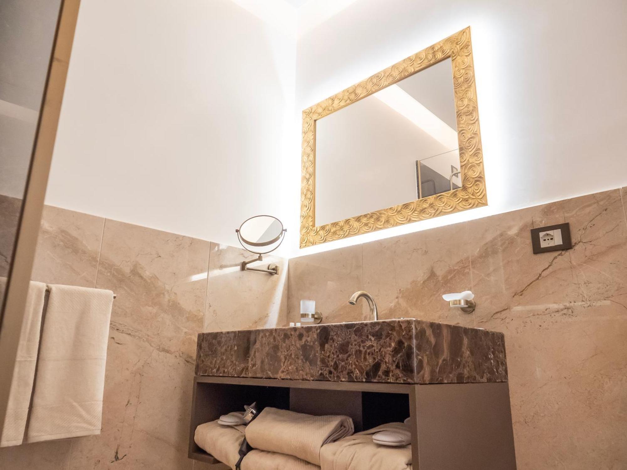 Alliata Di Pietratagliata 5* Palermo