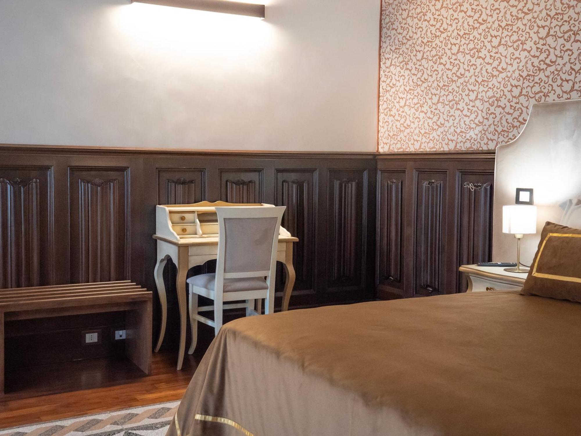 Alliata Di Pietratagliata Hotel 5*