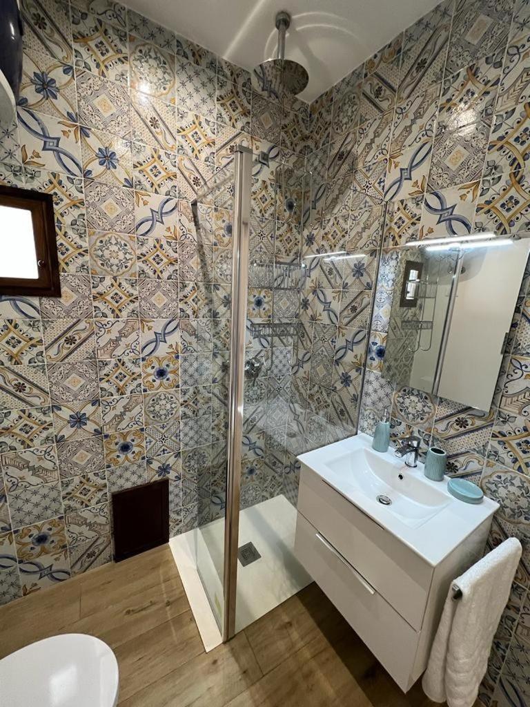 Two-room In The Heart Of