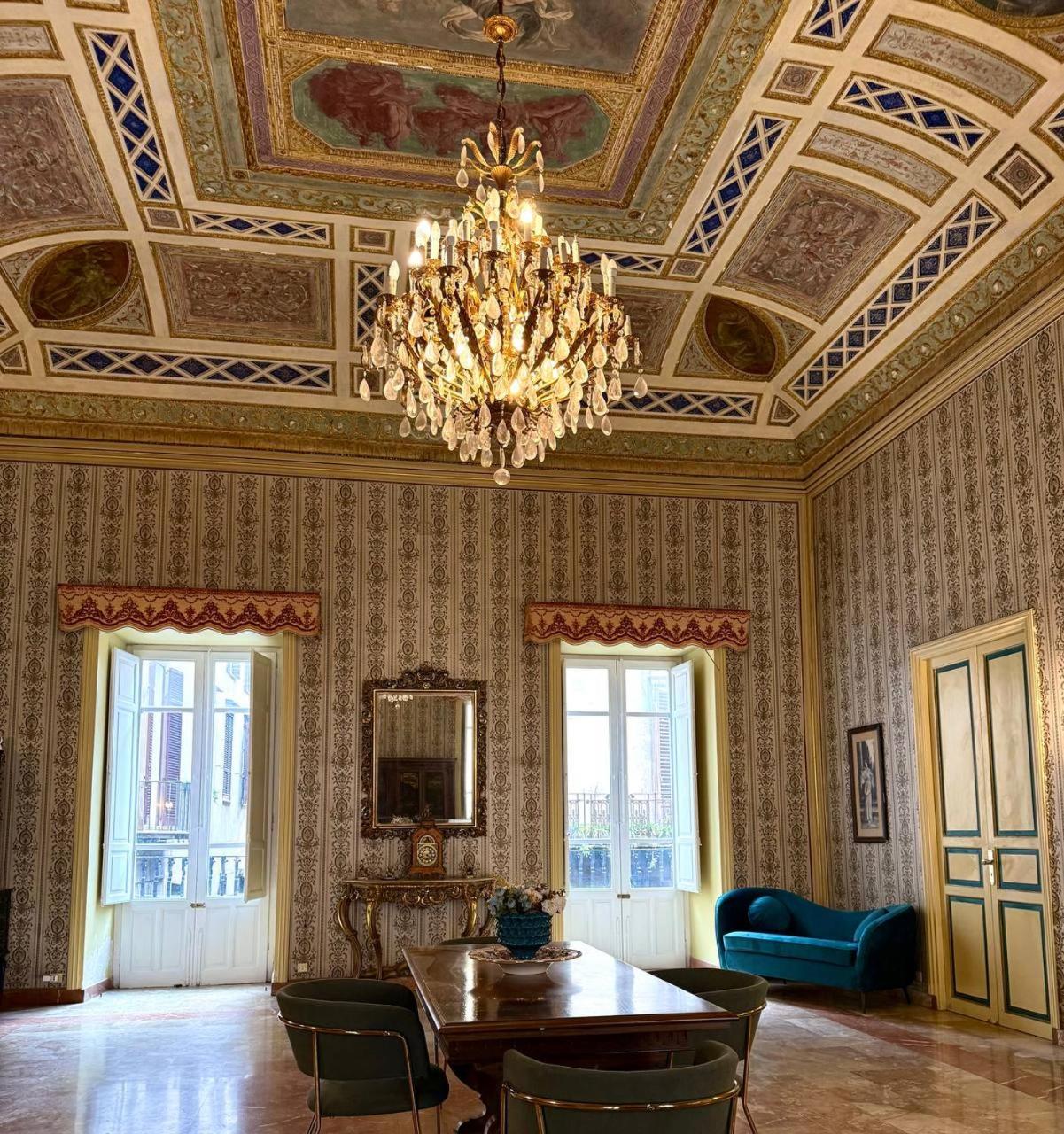 Luxury Palazzo Vannucci Apartment