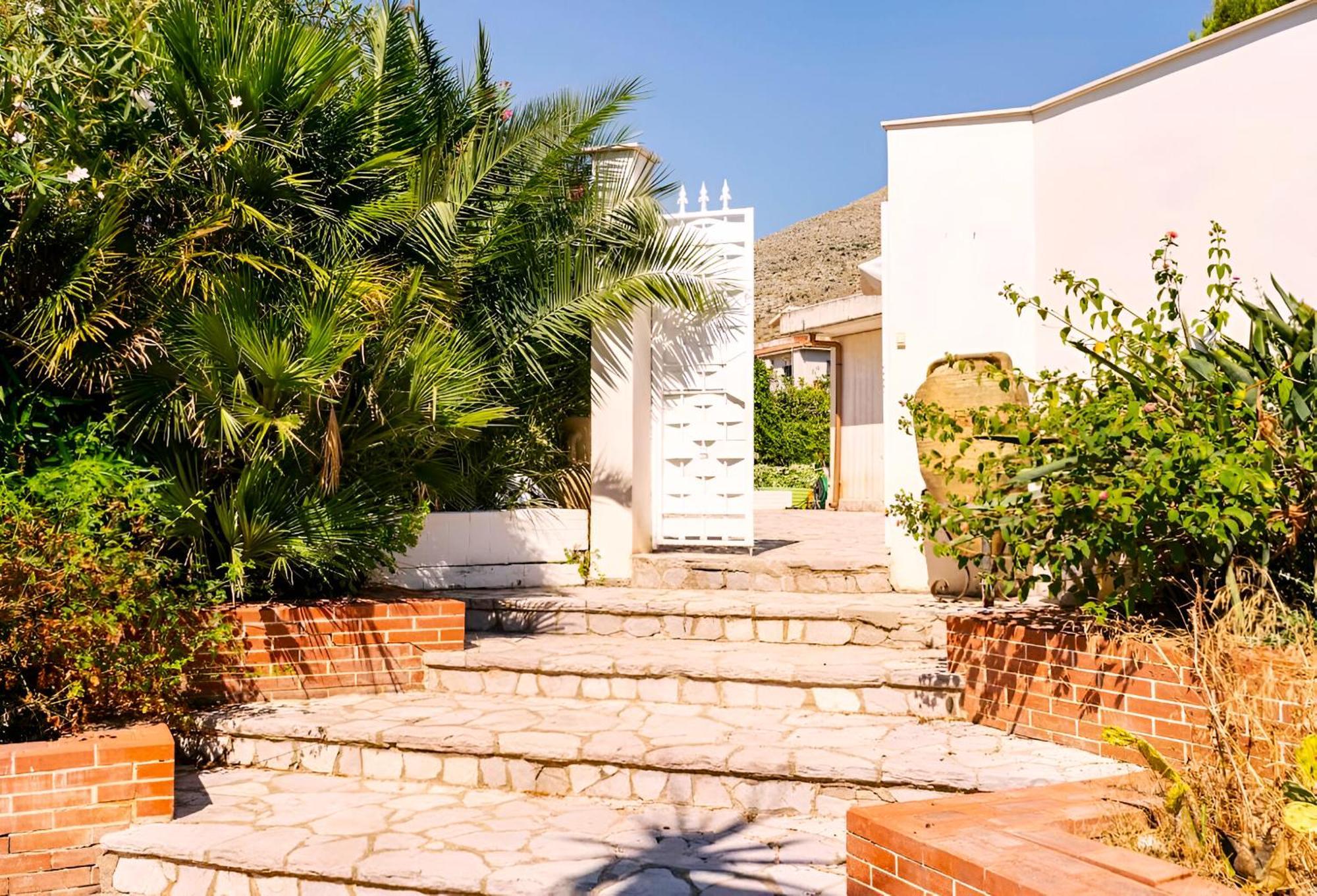 Casa Giulu- *
