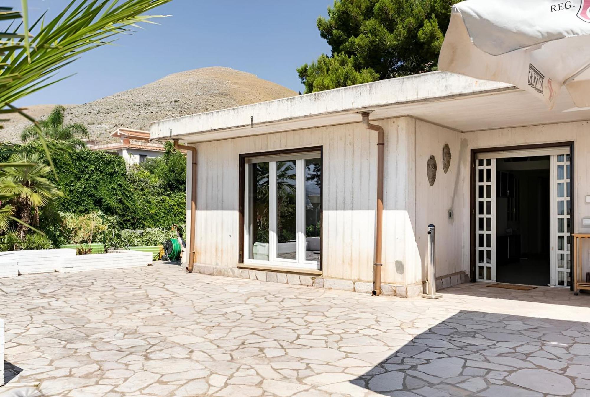 Casa Giulu- *