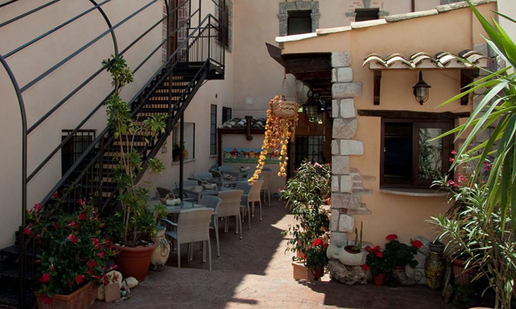 Seven Bed & Breakfast 2*