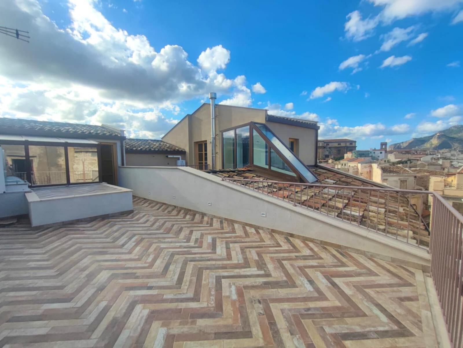 La Terrazza Del Garraffello Apartment