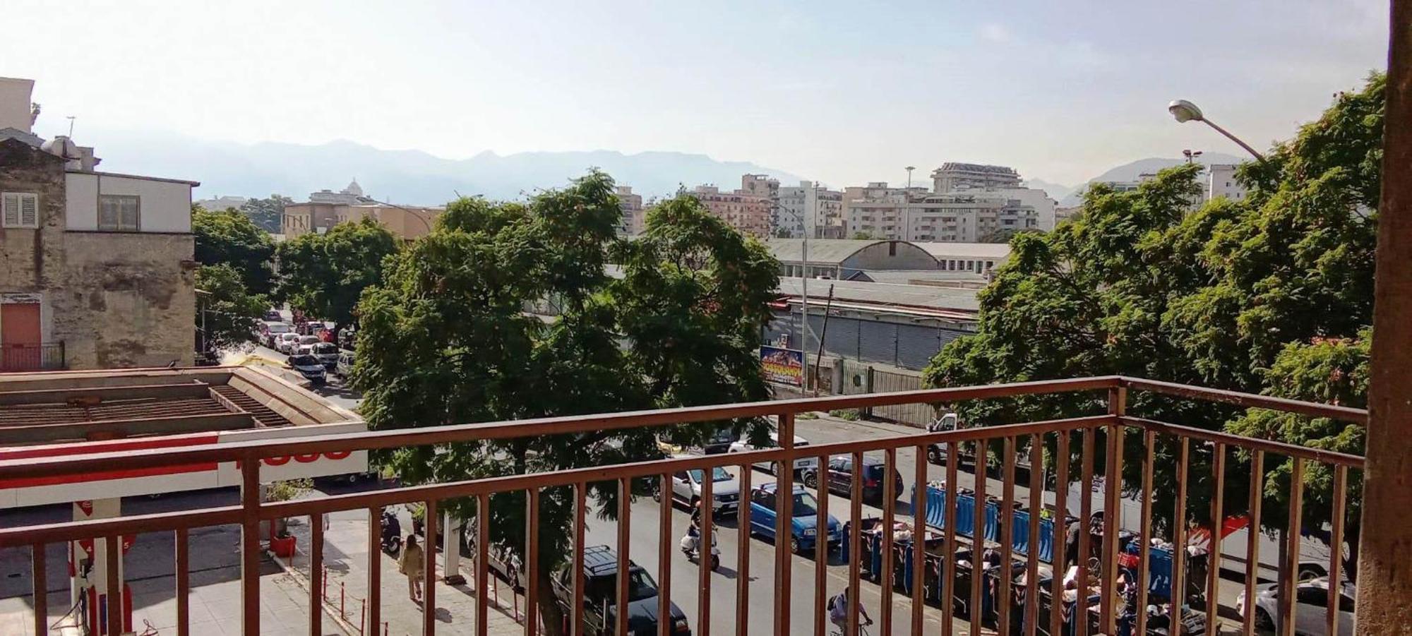 Bed & Breakfast Molo Sbriju - Centro Palermo