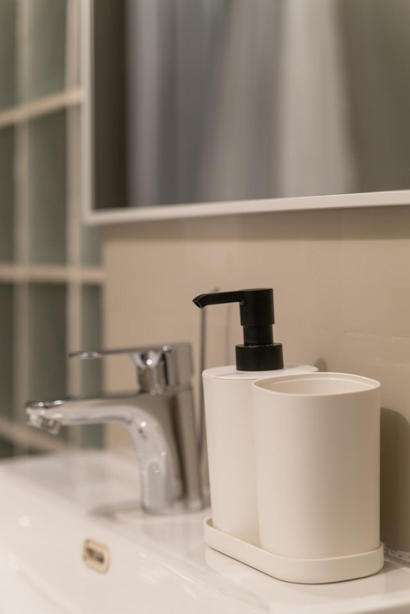 Apartment Rivoluzione9 *