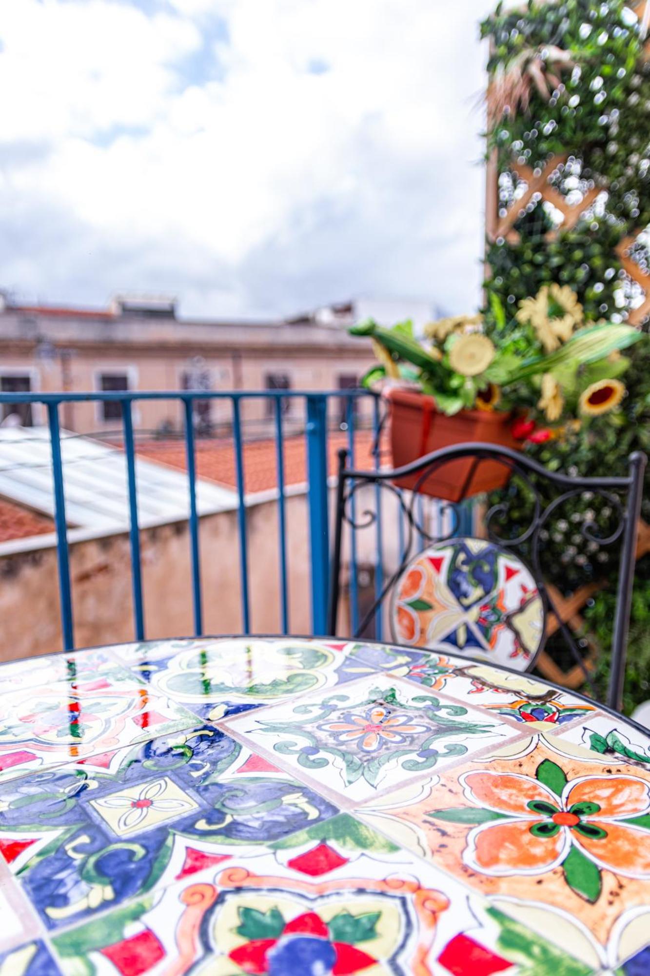Sicily Trinacria House