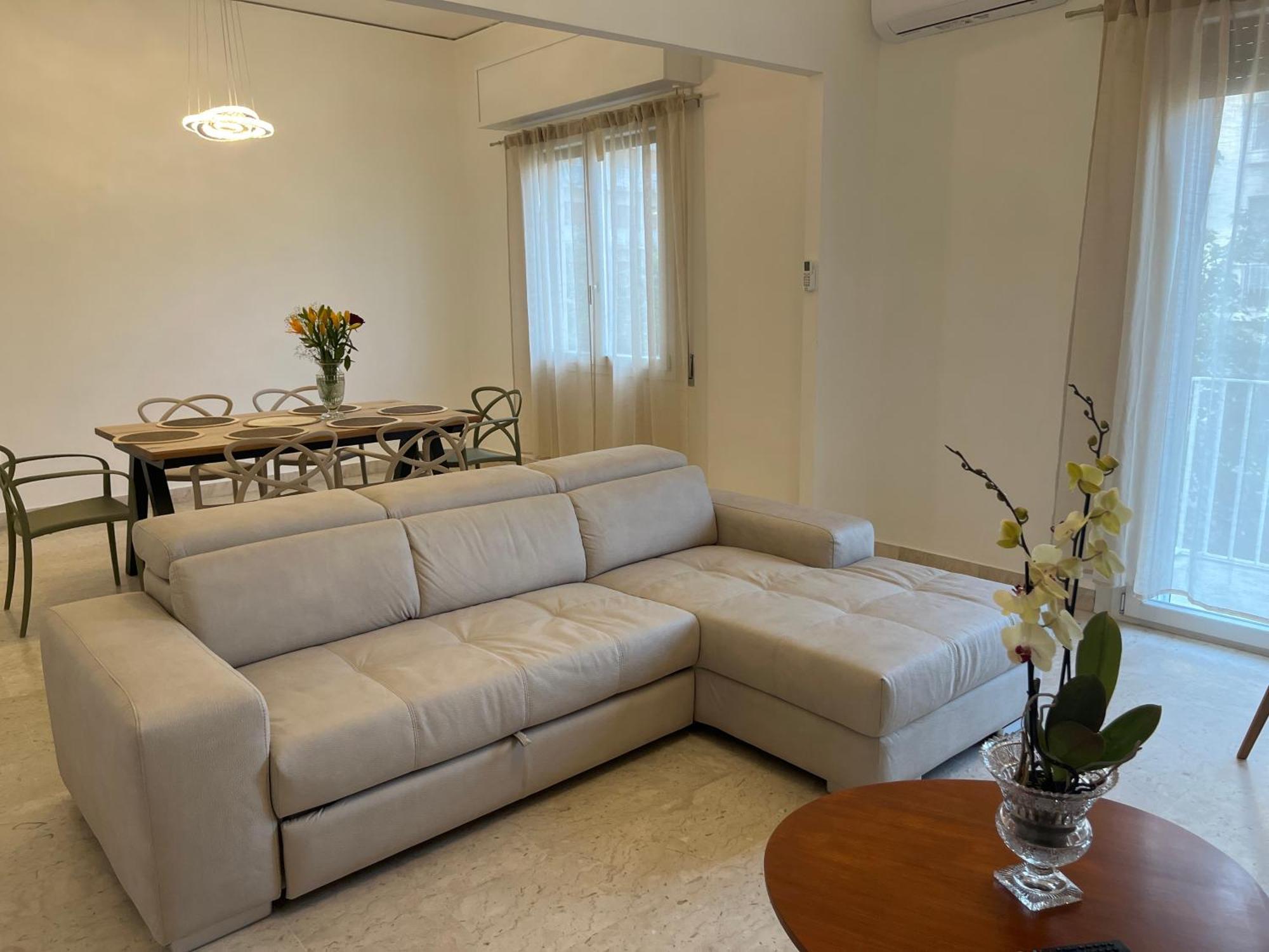 Angelica Holiday Guest house *
