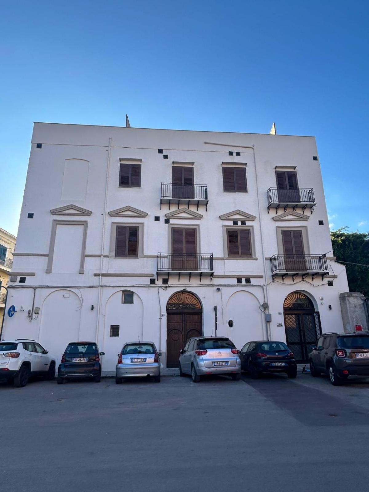 Marina Sea Apartments-seaside Boutique Palermo