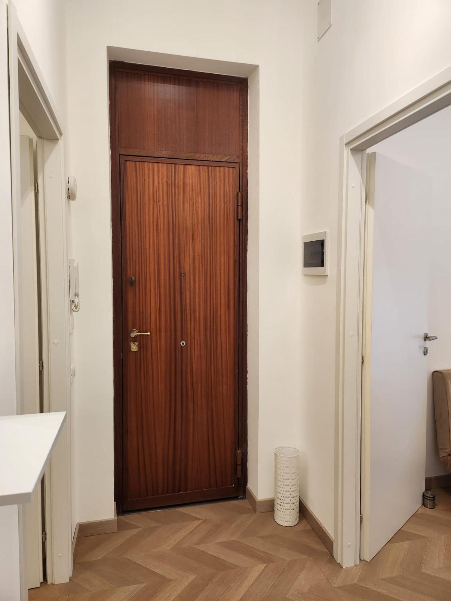 Balhouse - Your In Apartment