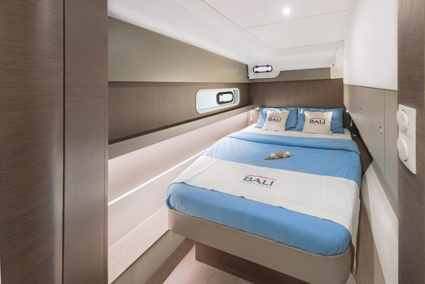 Botel Sicily By Catamaran