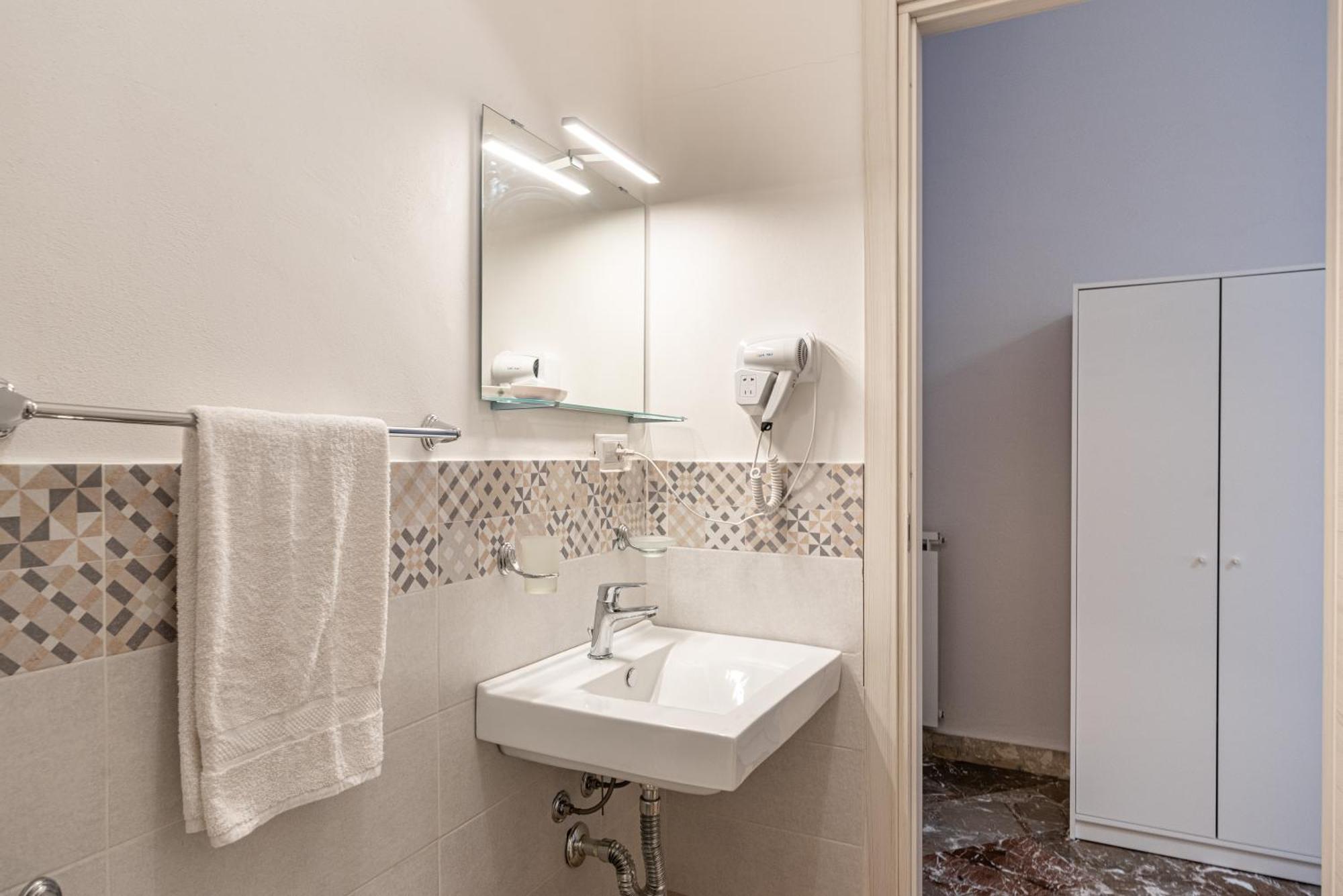 La Vecchia Guest house