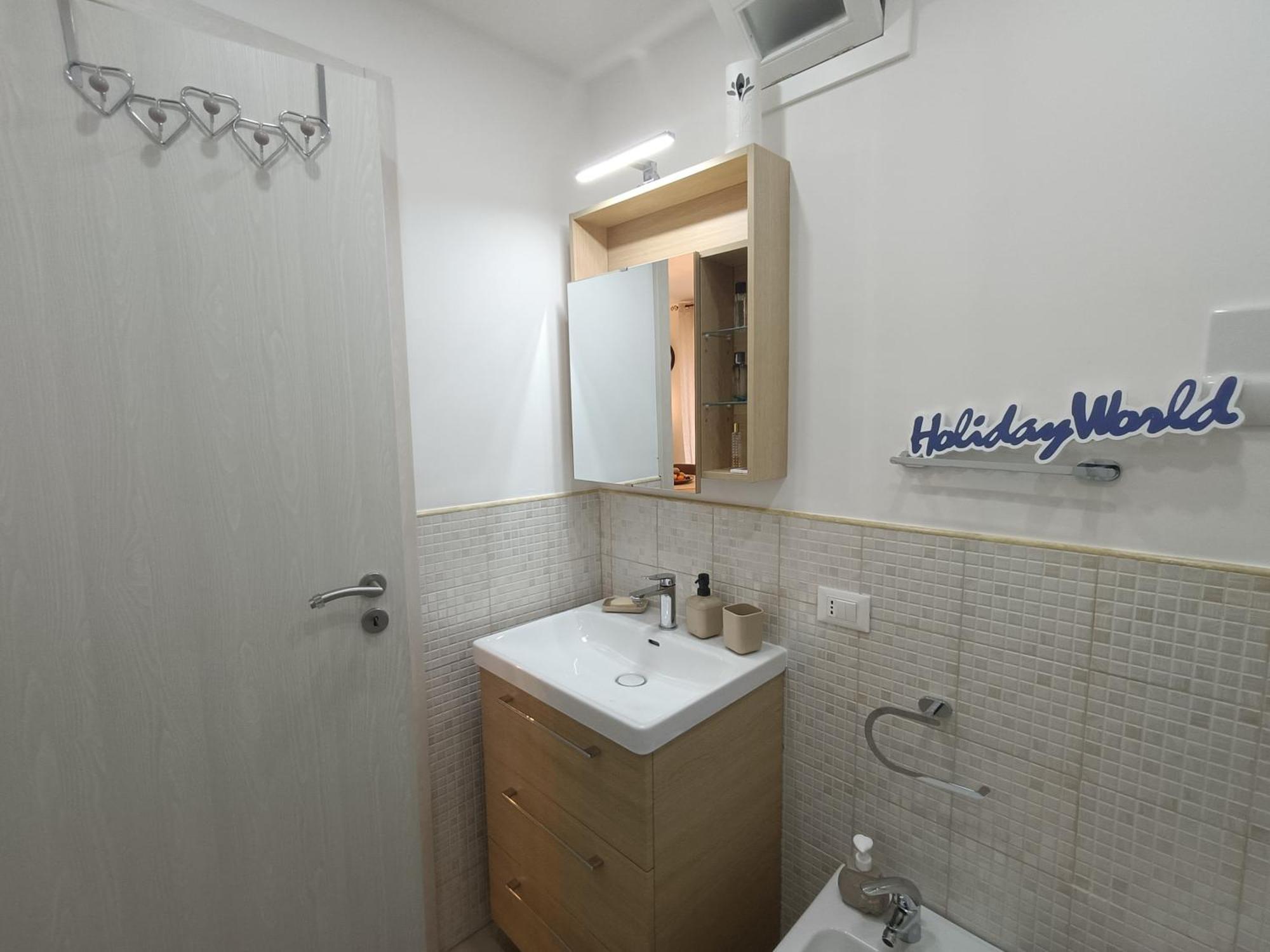 Auri's By World Apartment