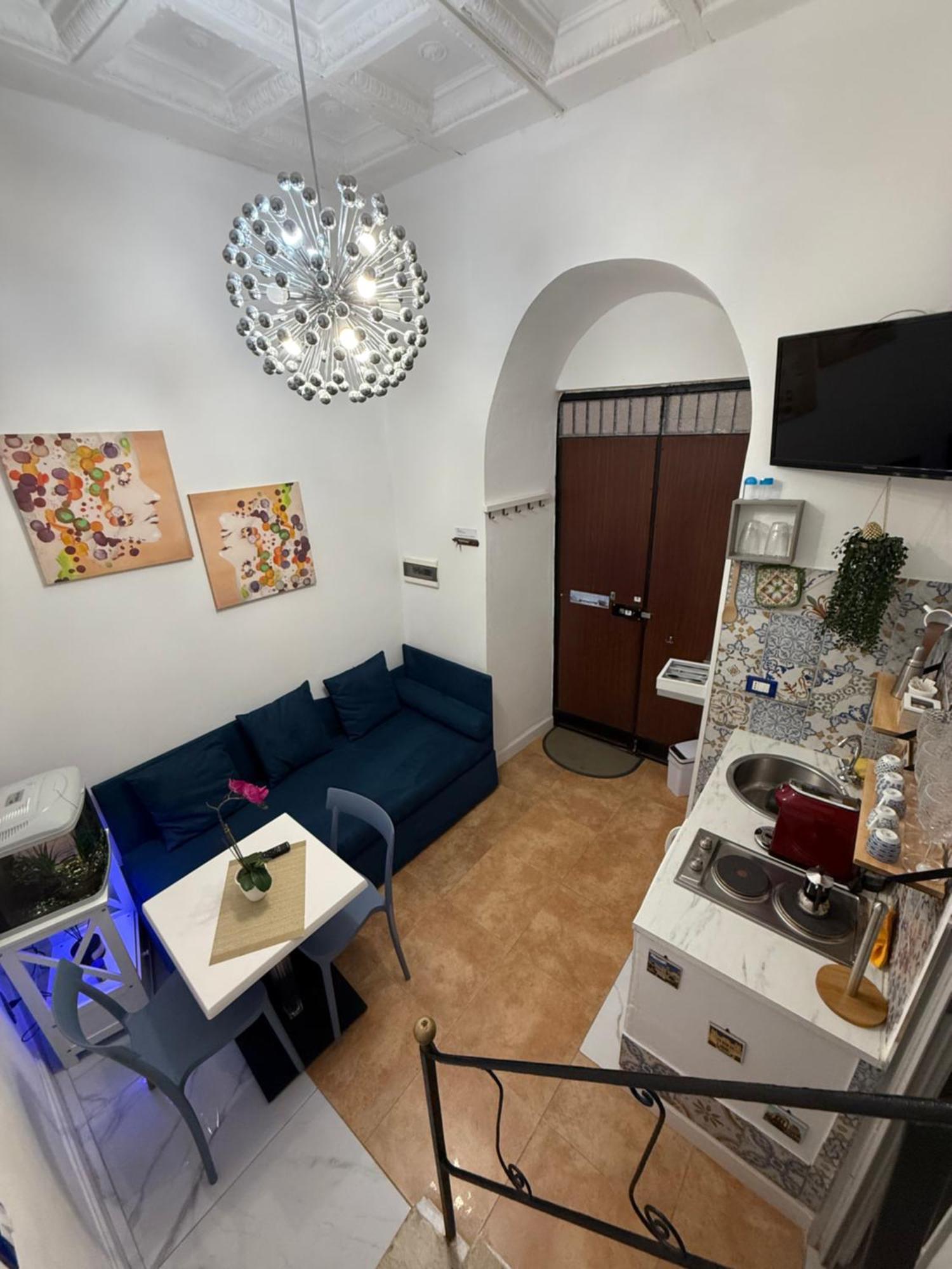Caminneci Palace & Appartamento