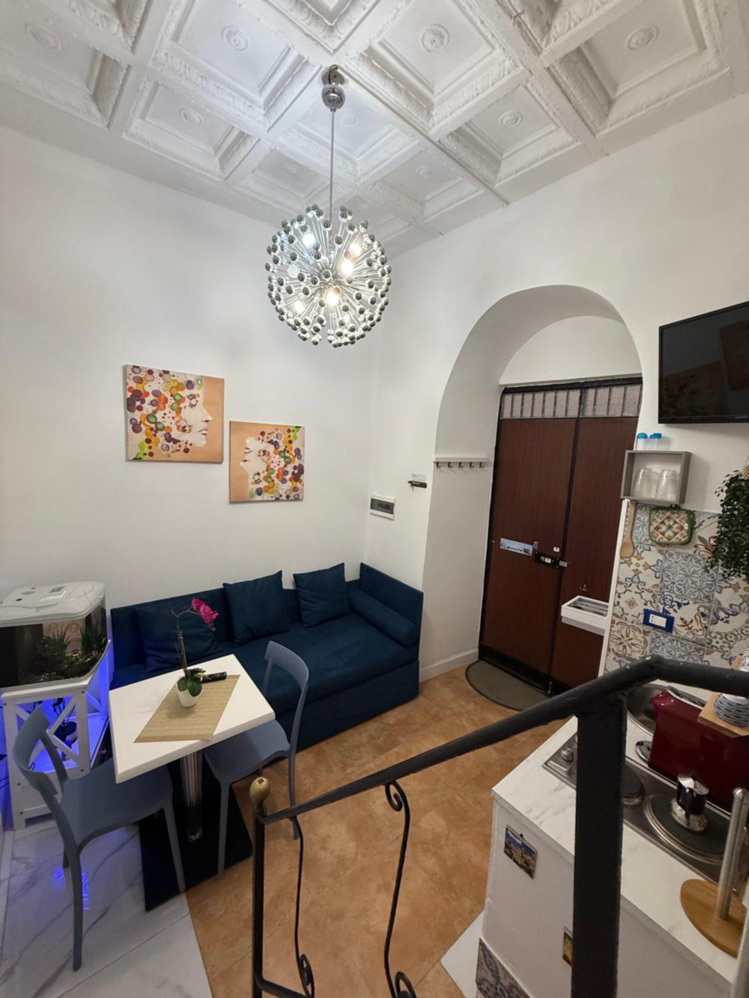 Caminneci Palace & Appartamento Palermo