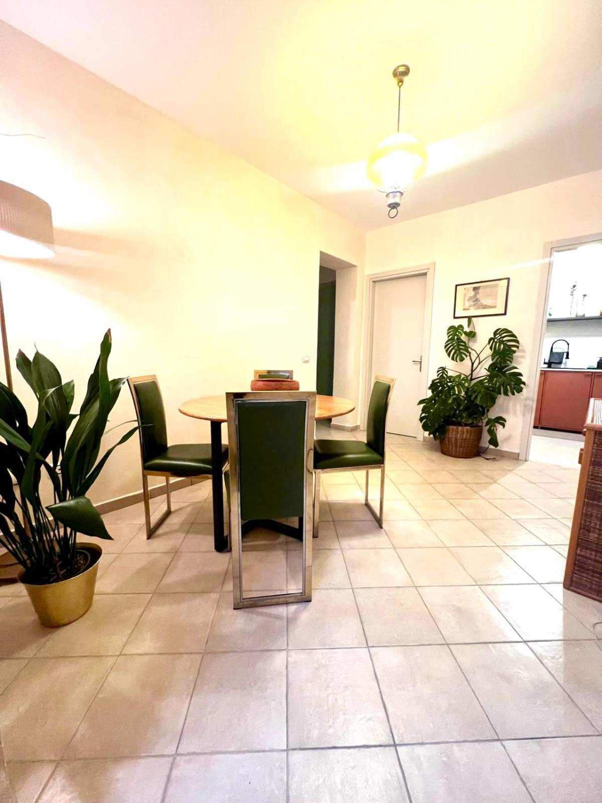 Fajra House Apartment *