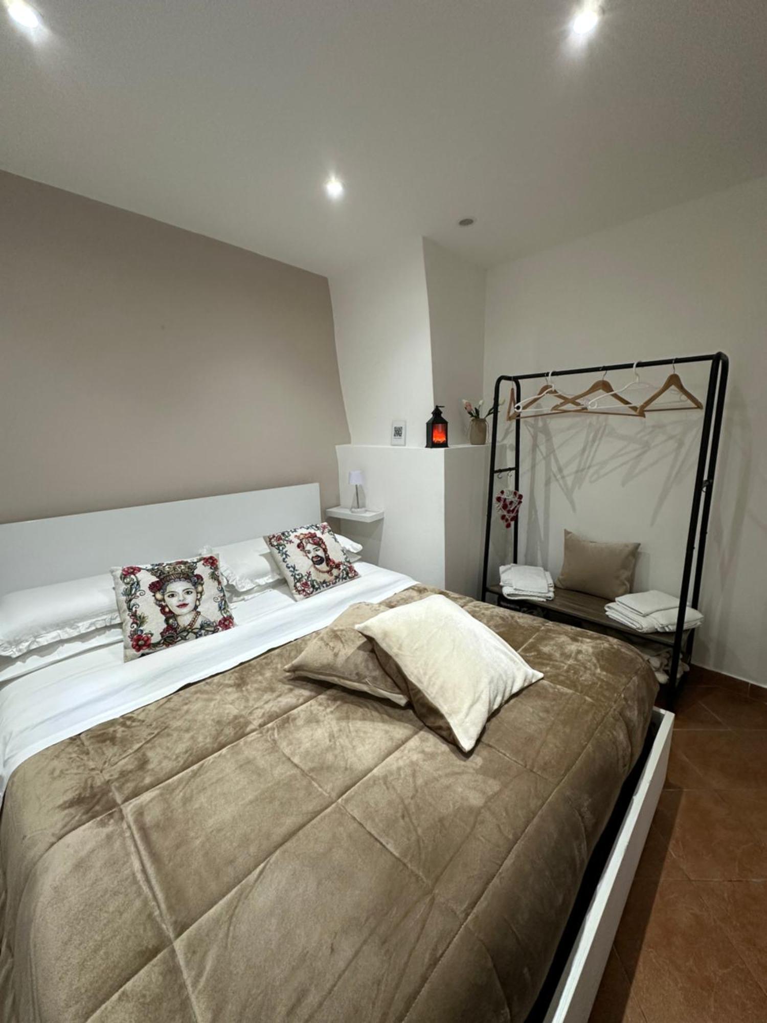 Apartment Quattro Canti Centro Storico *