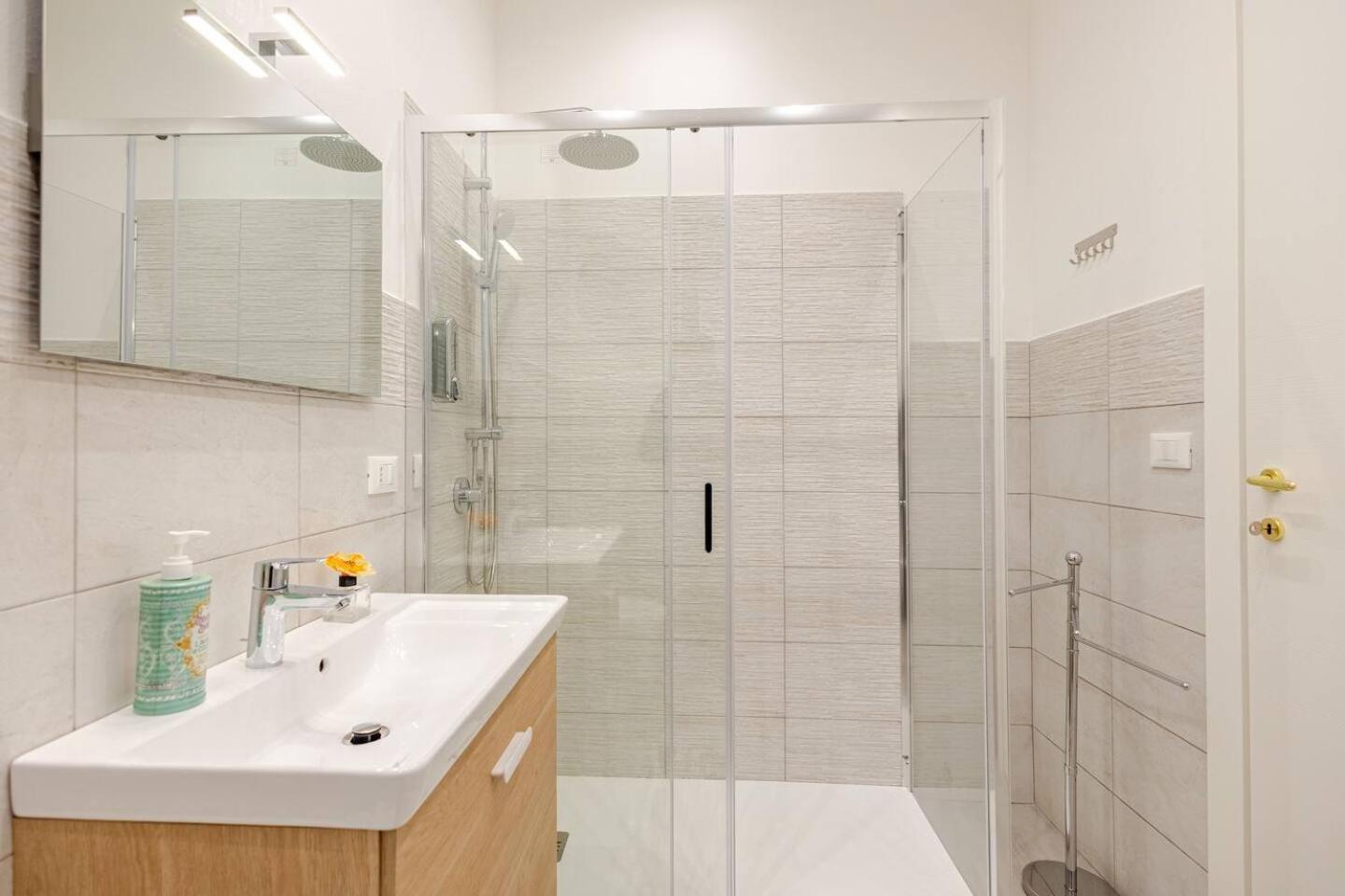 Apartment Lascaris 11