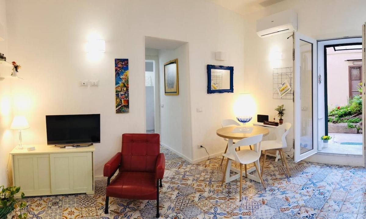 Apartment Elvira Flat,via Dante,near Lolli Station