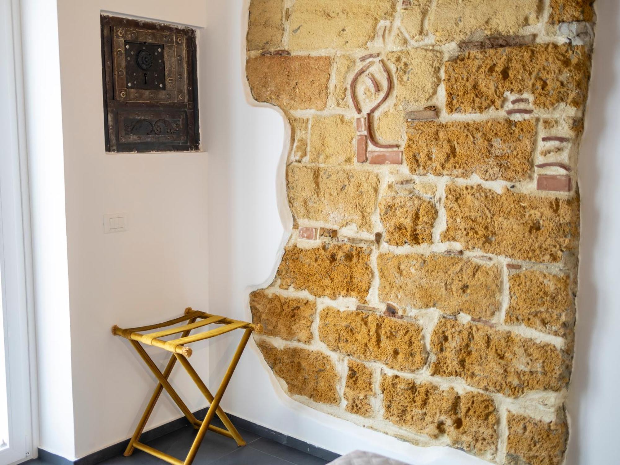 Casa Delle Maioliche *