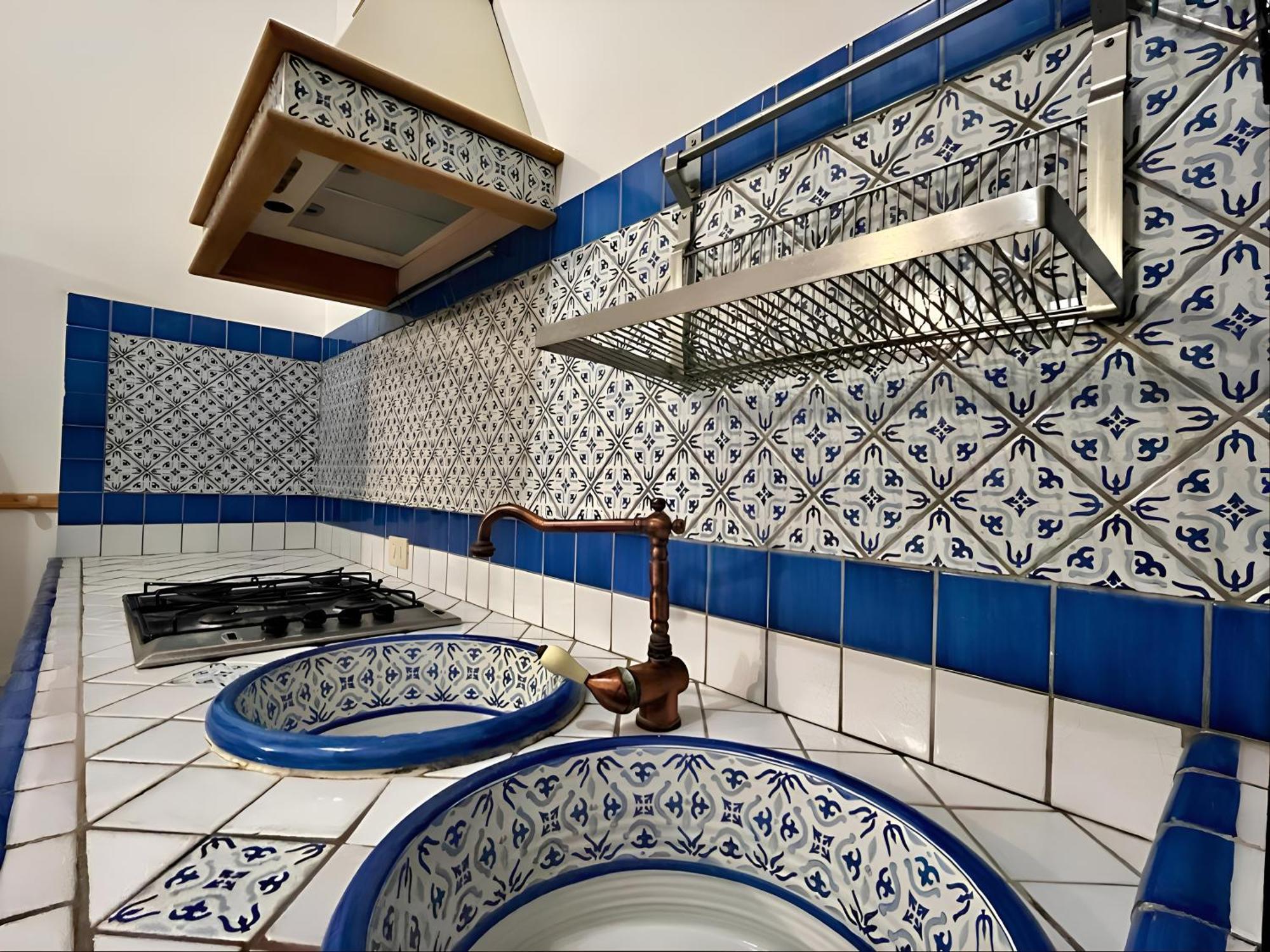 Elegance And Tradition Two Big In The Heart Of Apartment