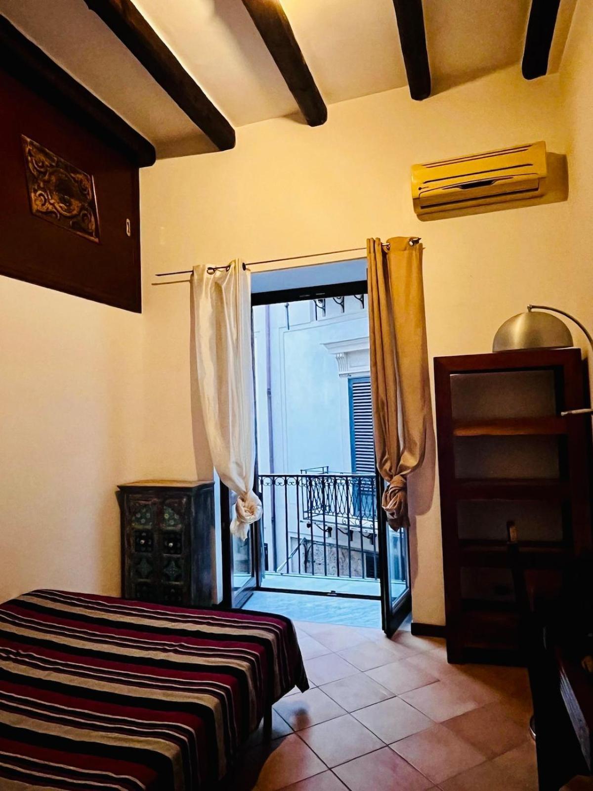 Elegance And Tradition Two Big In The Heart Of Apartment