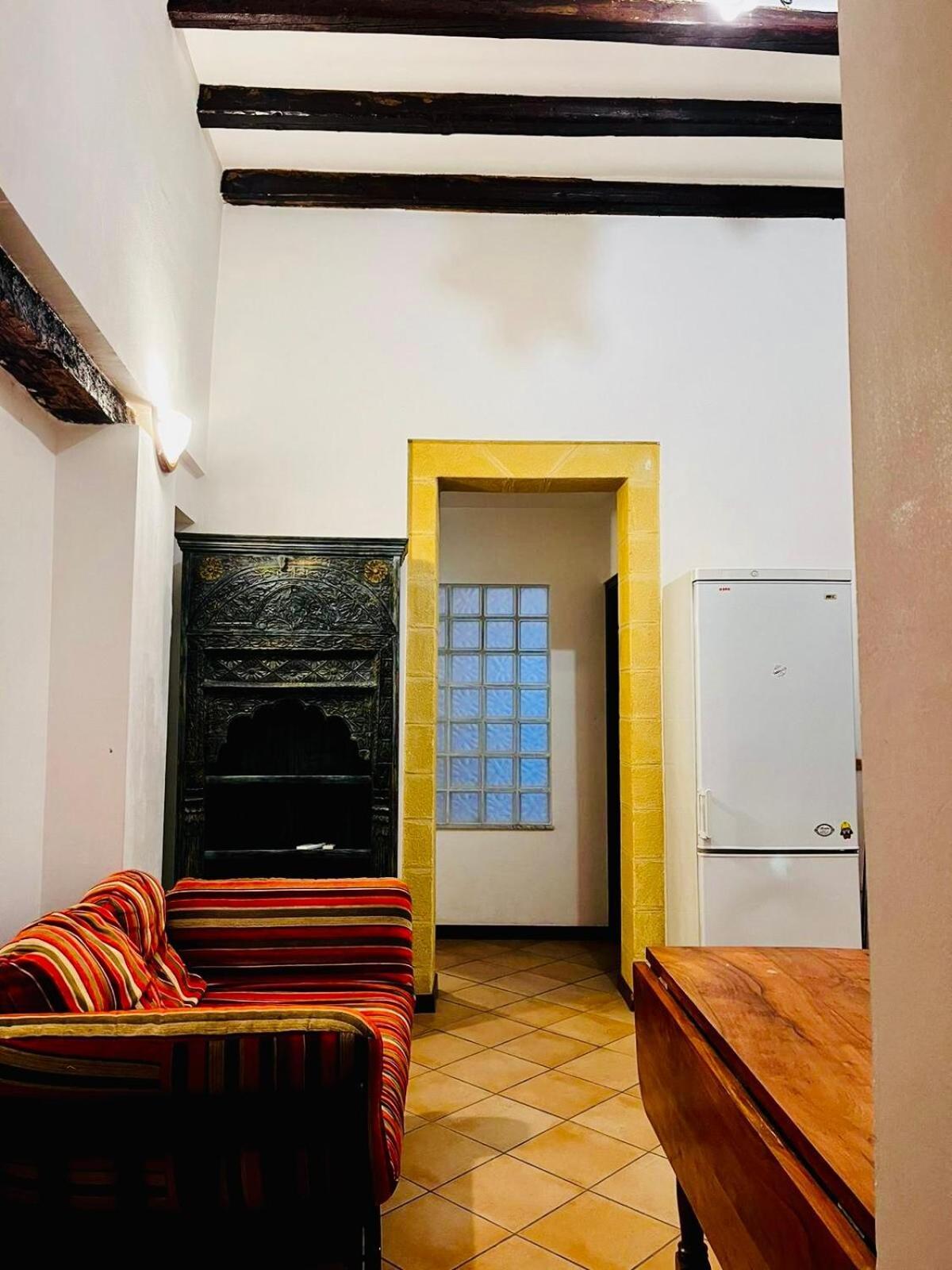 Elegance And Tradition Two Big In The Heart Of * Palermo