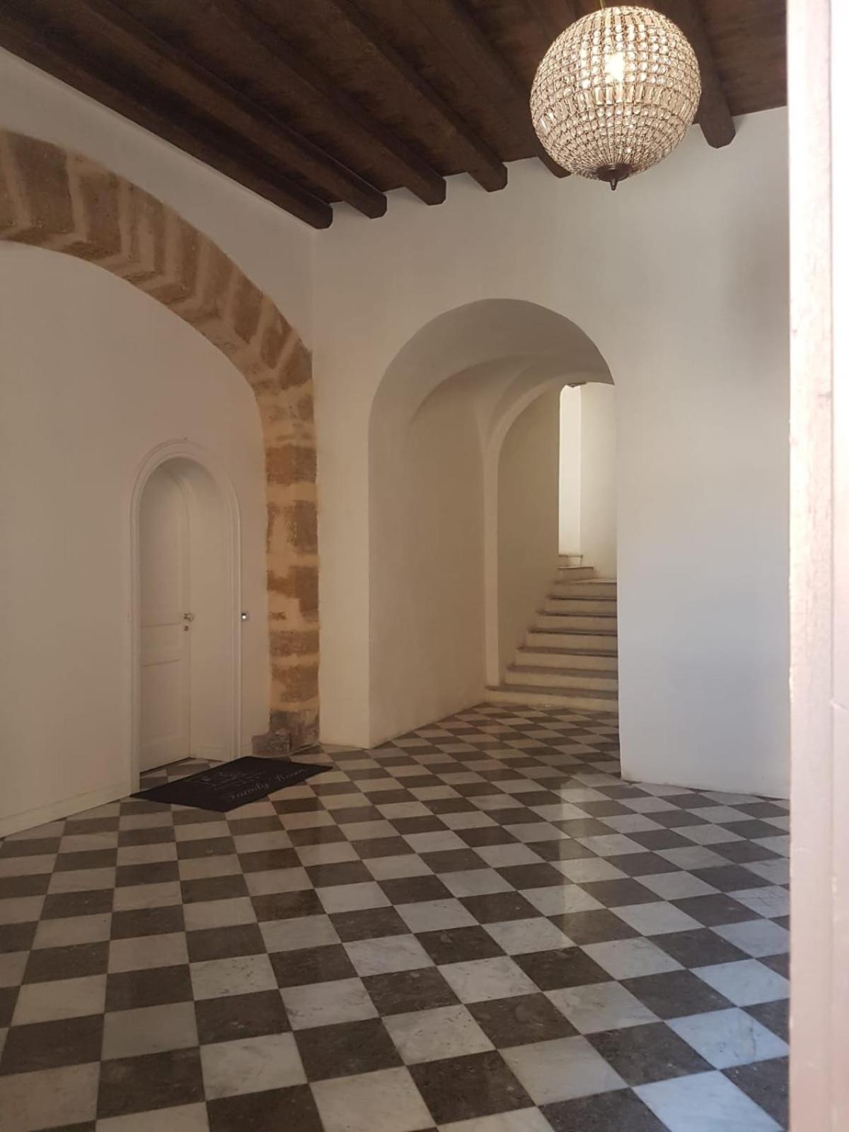 Ballaro Apartment