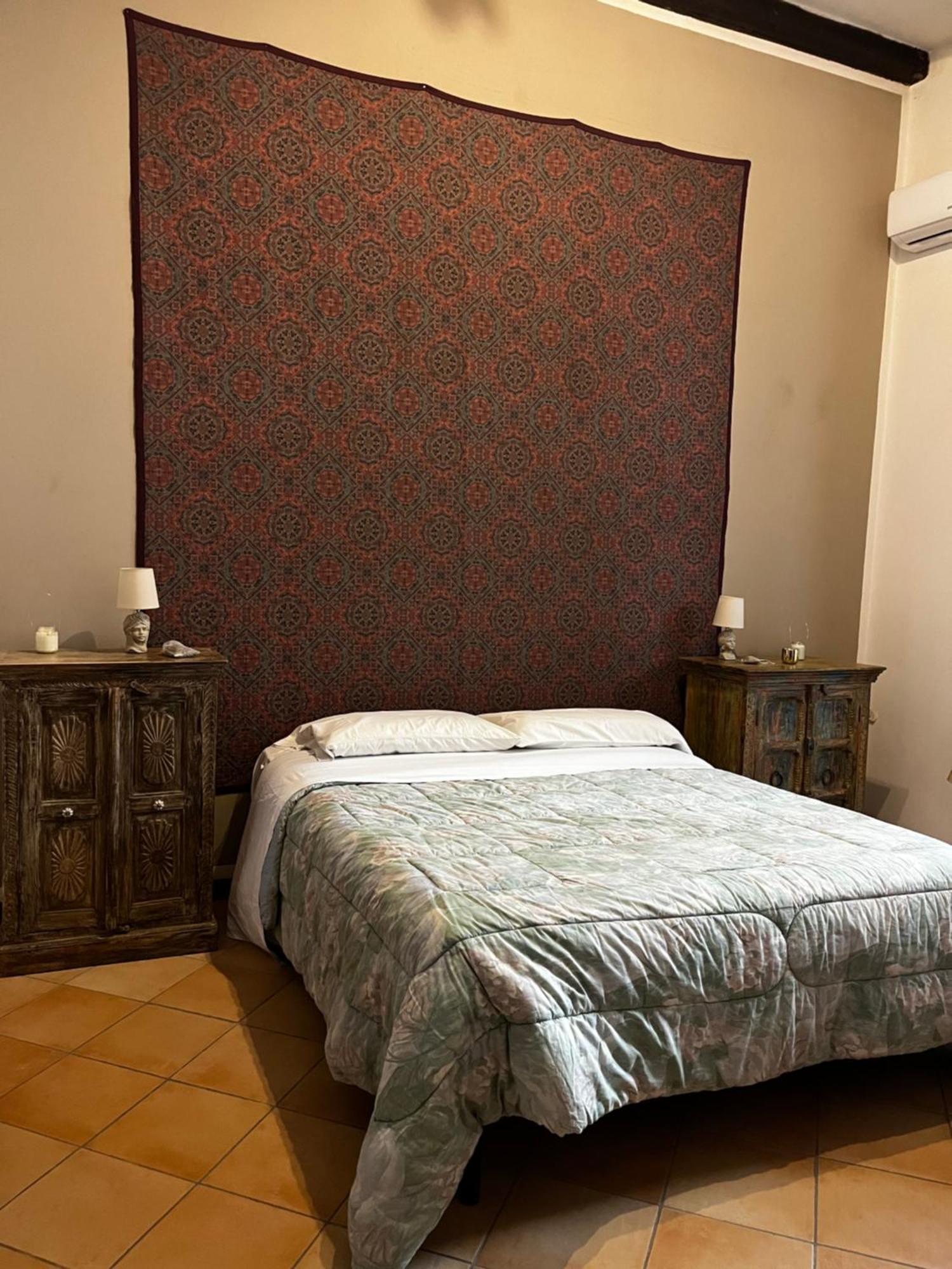 Apartment Elegance And Tradition Two Big In The Heart Of *