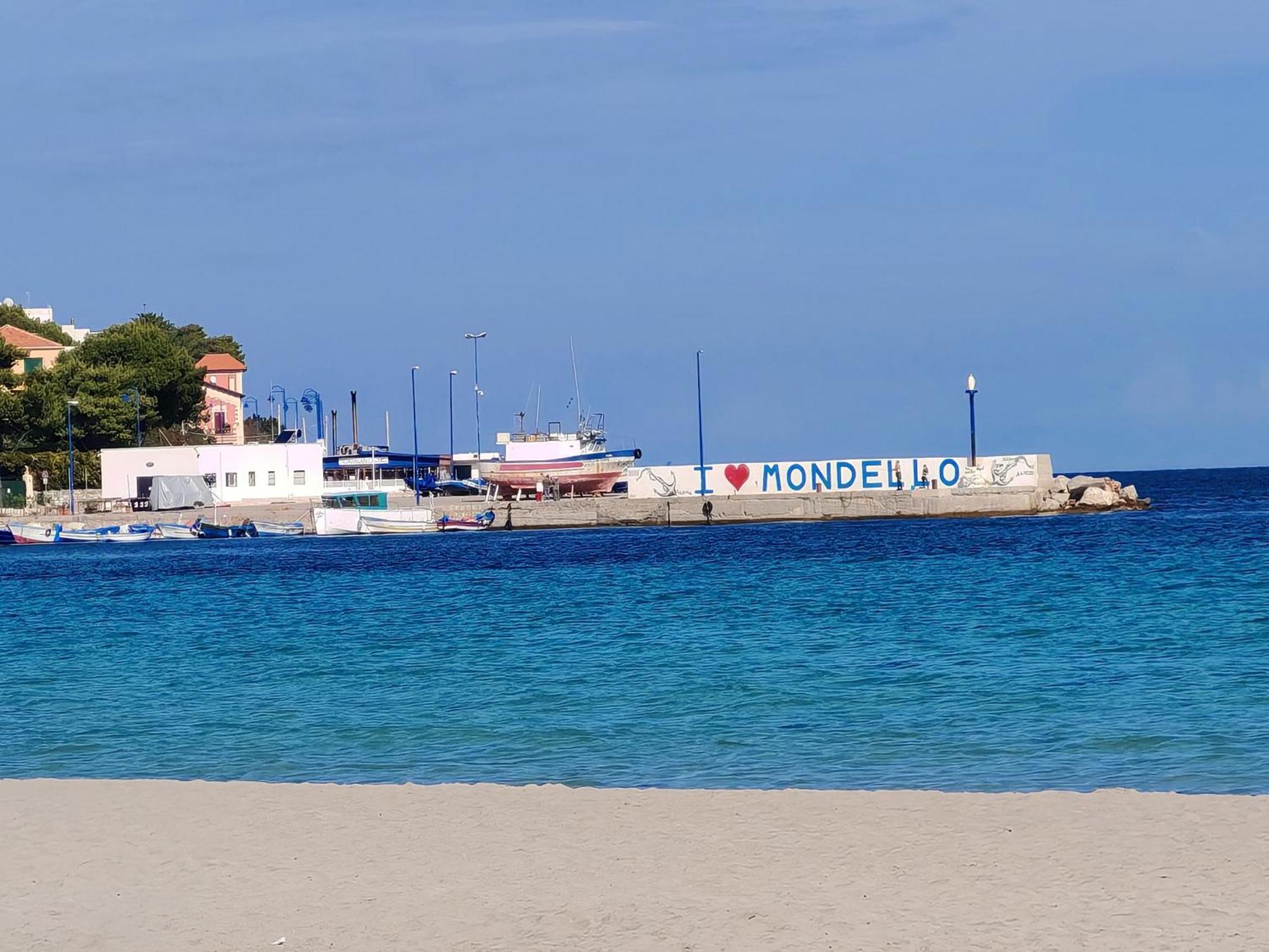 Mondello La Piazzetta * Palermo
