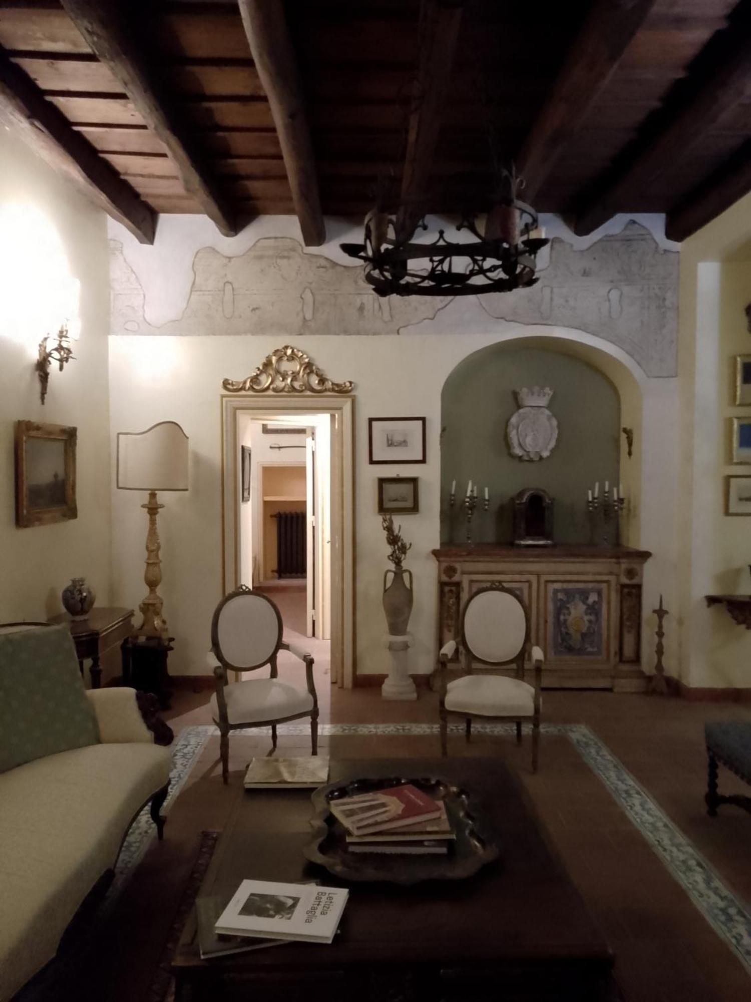 Principe Di Castelnuovo Historical Bed & Breakfast *