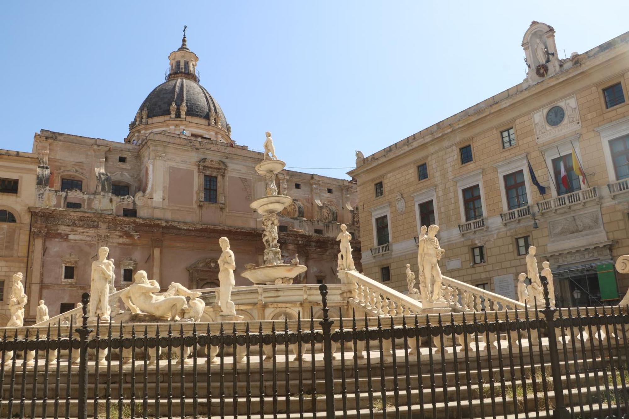 Nel Centro Storico Di -lulyani House * Palermo