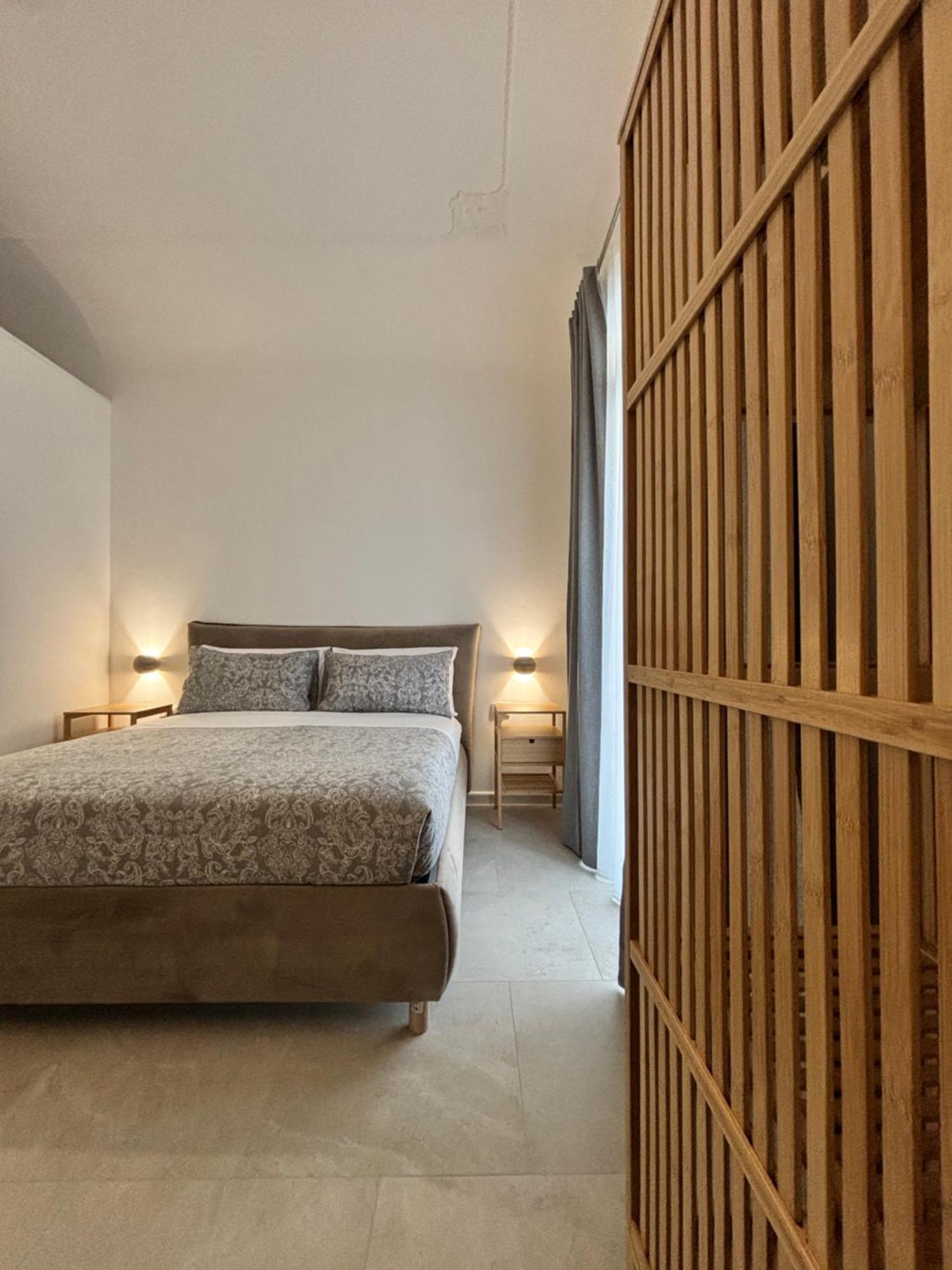 Historic Balcony & On Via Maqueda Privatunterkunft *