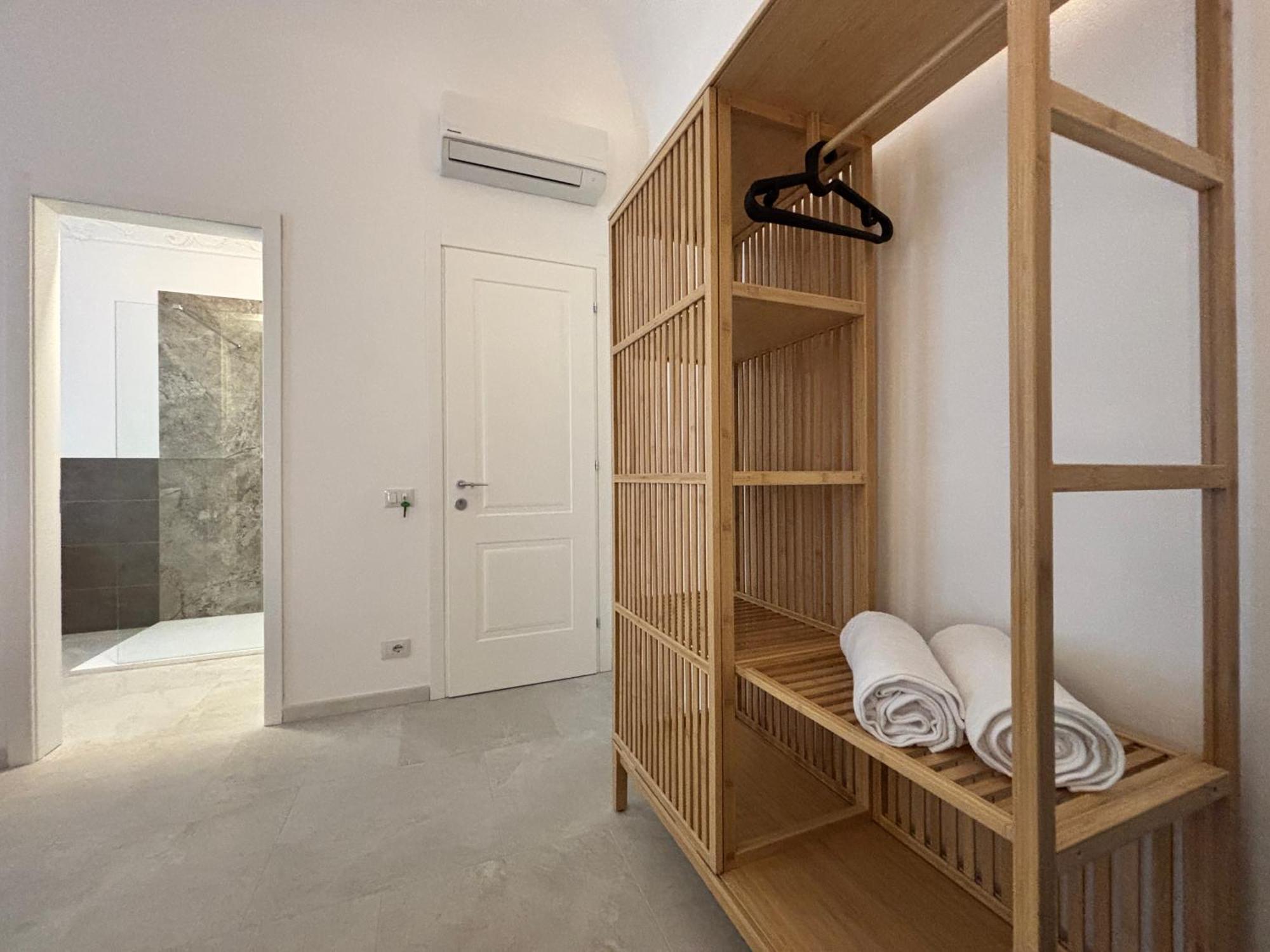 Privatunterkunft Historic Balcony & On Via Maqueda *
