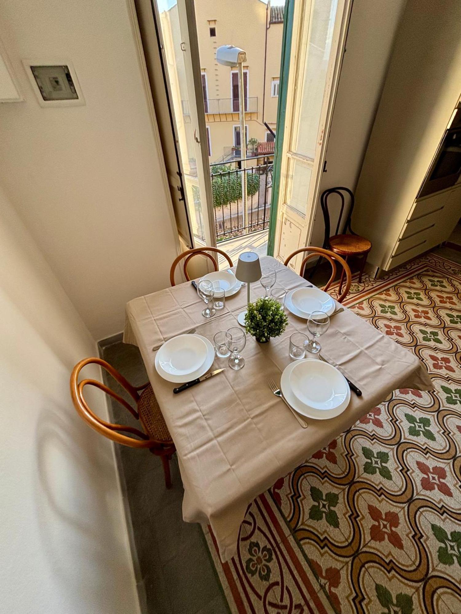 La Casa Di Alan Apartment Palermo