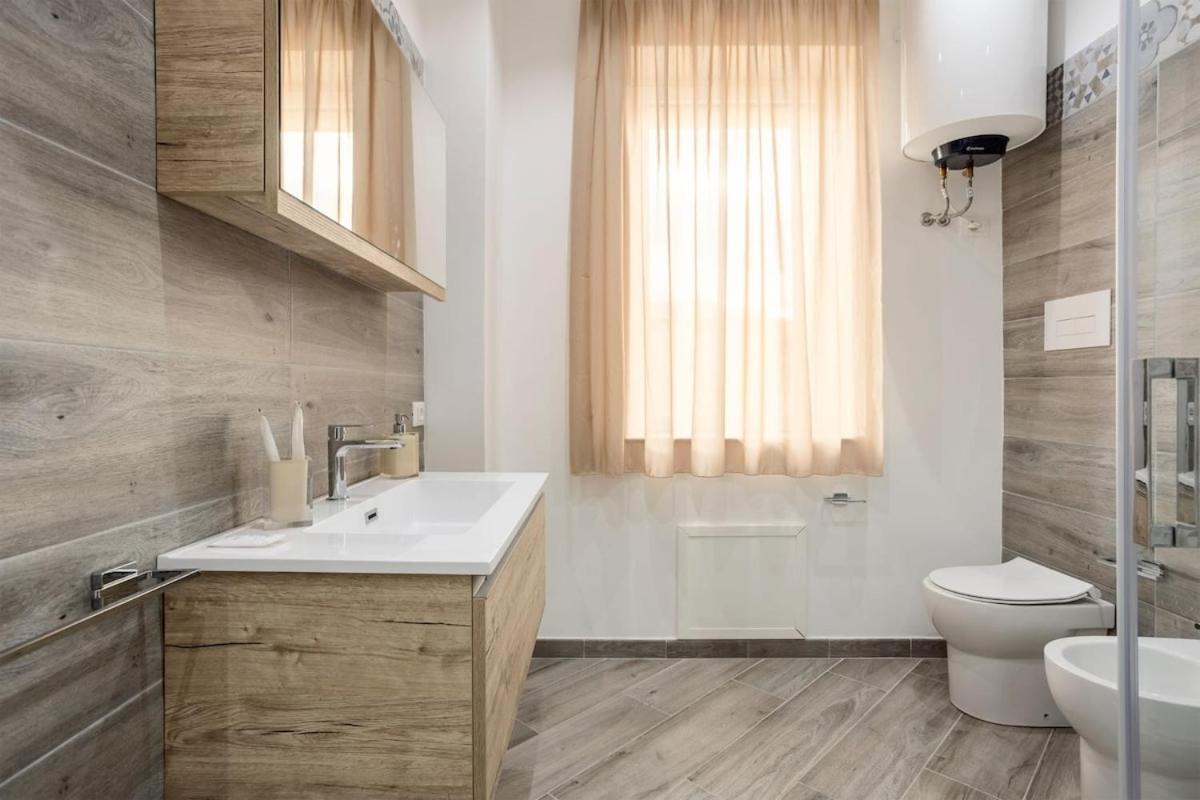 Apartment Erasmo Luxury 203, Vista Mare