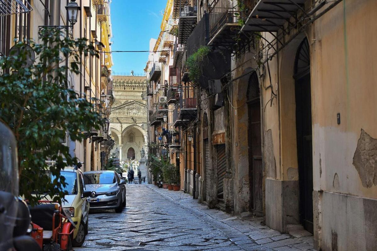 Apartment Iflat Un Balcone In Cattedrale Palermo